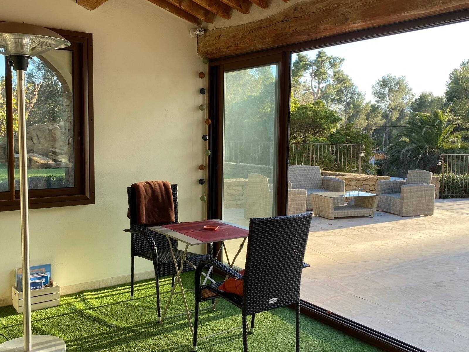 Vista Exterior Une Pause en Provence
