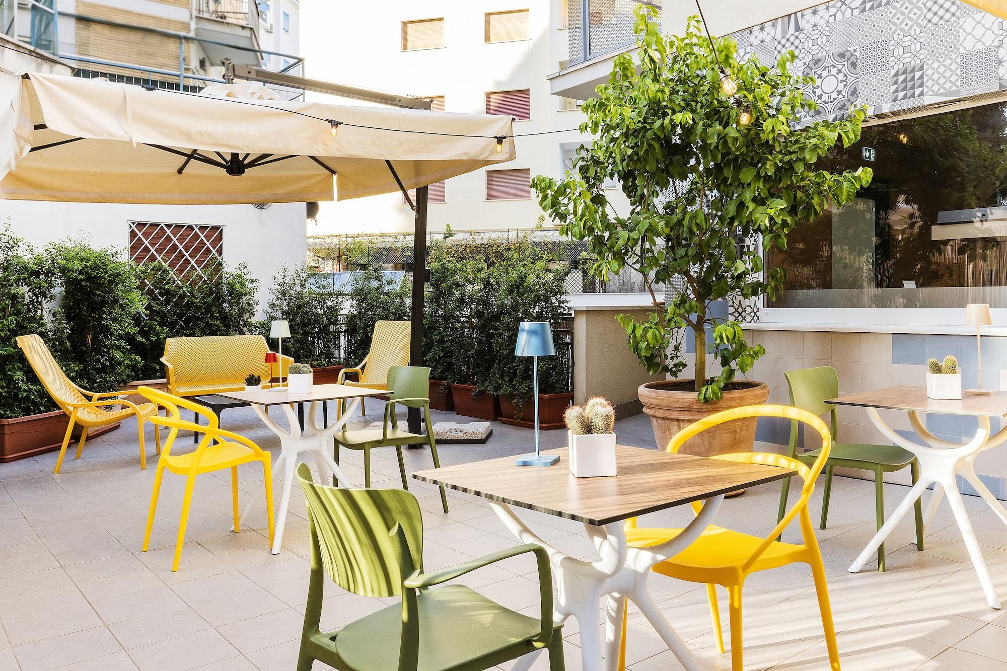 Vista Exterior Adesso Hotel