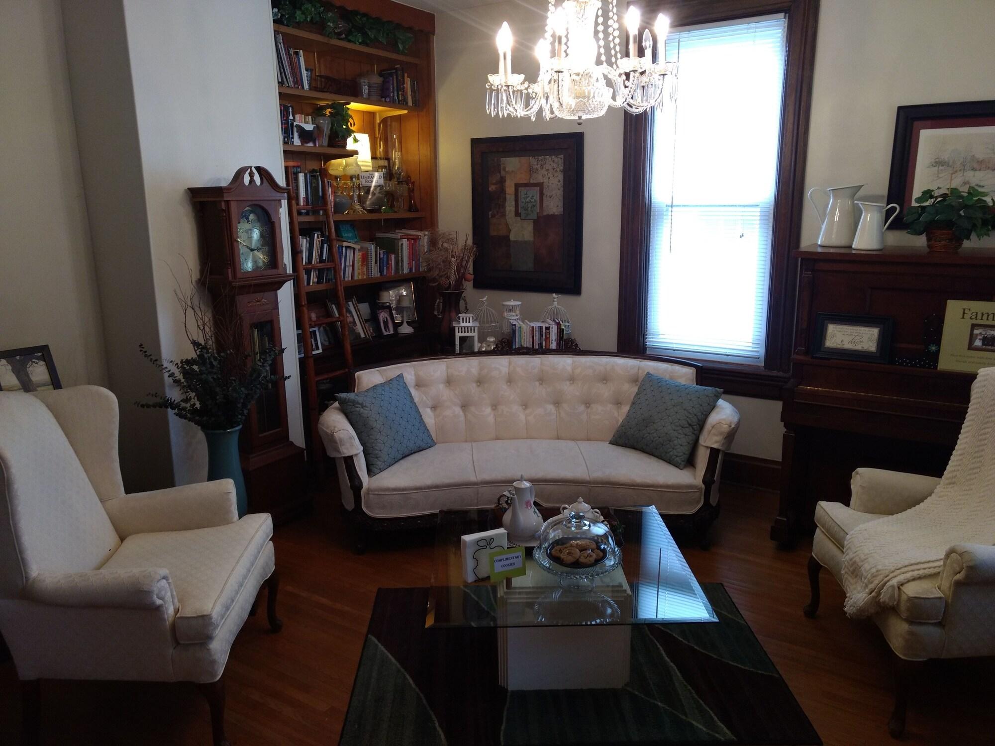Vista Lobby Carraway Guest House