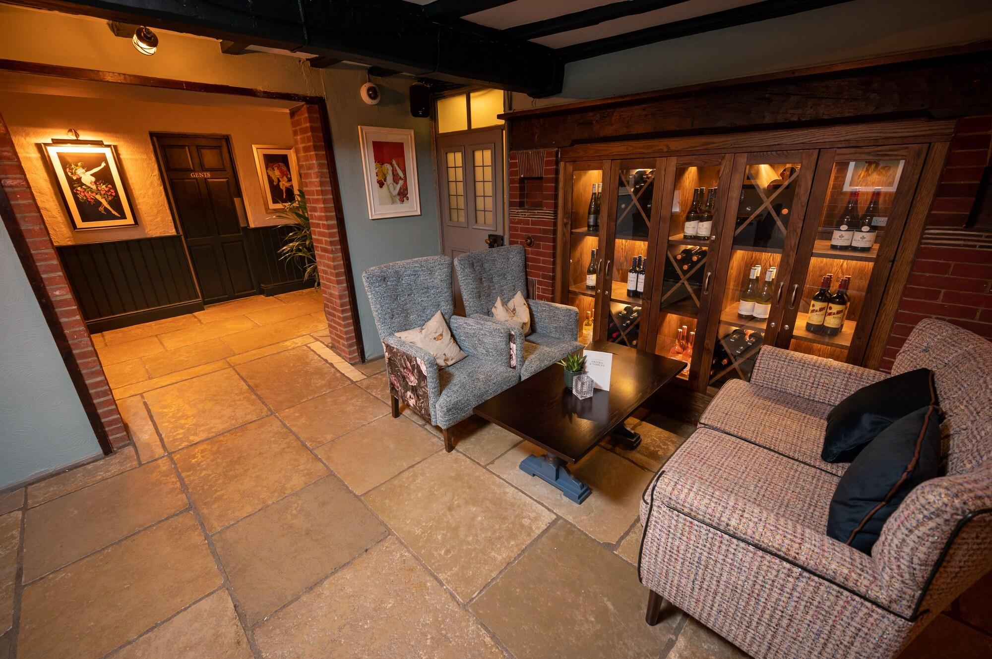 Vista Lobby Riverside Hotel Branston by Greene King Inns