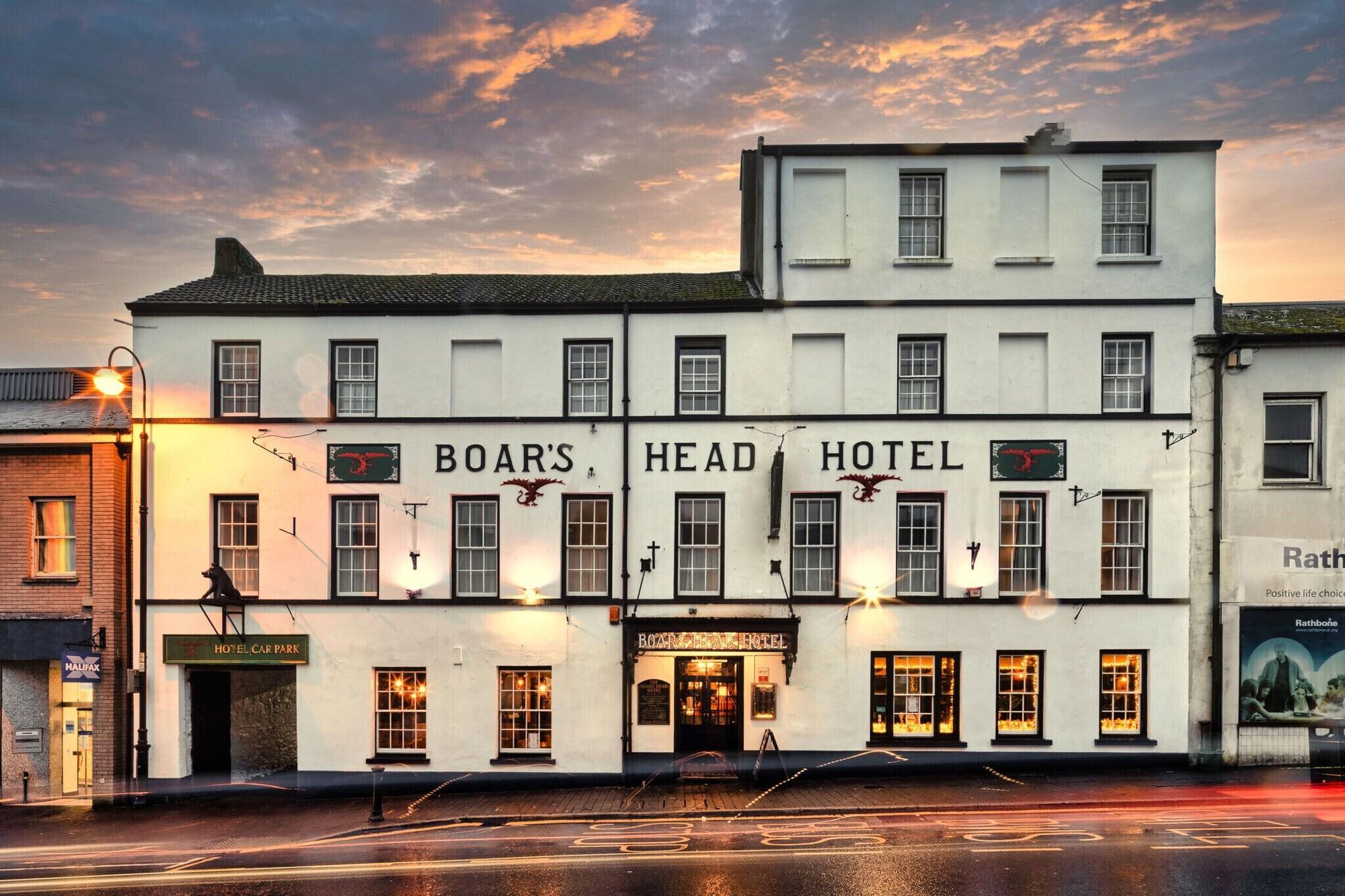Varios Boars Head Hotel