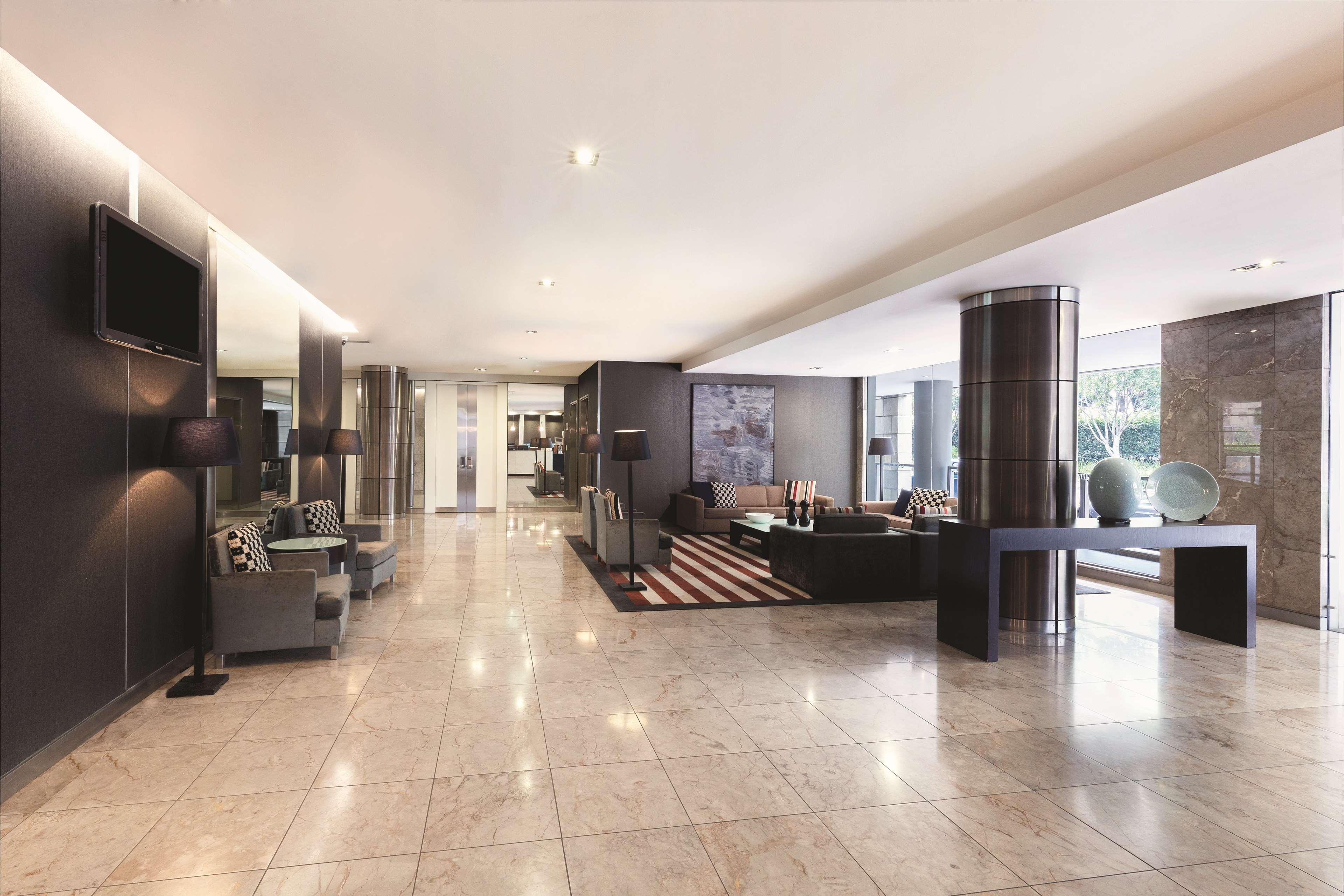 Vista Lobby Adina Apartment Hotel Sydney Darling Harbour