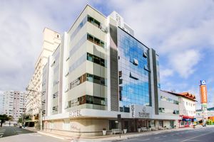 Alojamiento - Hamburgo Palace Hotel