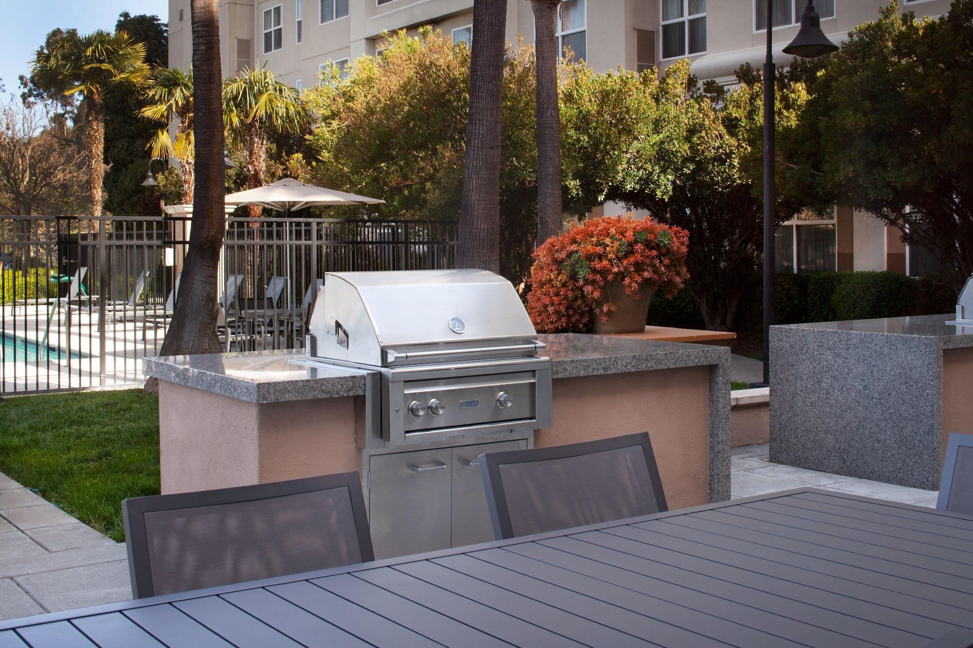 Restaurant Residence Inn by Marriott Newark Silicon Valley