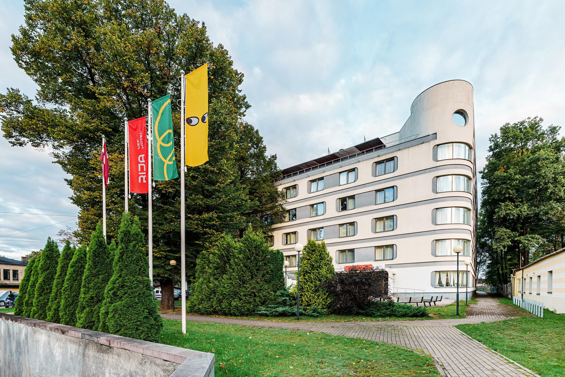 Vista Exterior Rija VEF Hotel with FREE Parking