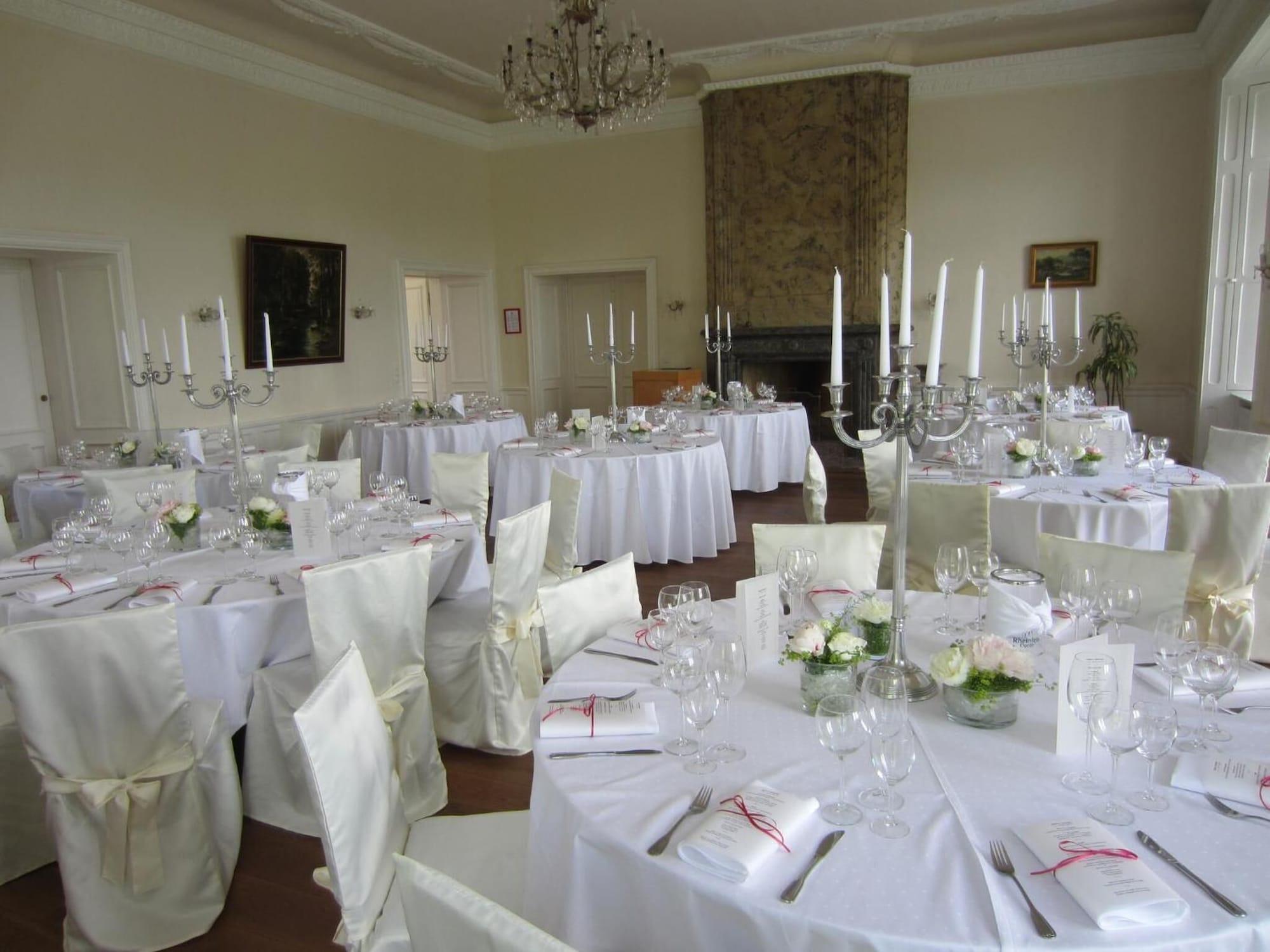 Salón de Baile Burg Boetzelaer