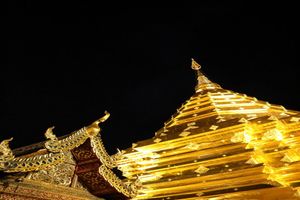 Actividad - Templos de Wat Umong y Doi Suthep al anochecer - Excursión de medio día para grupos pequeños