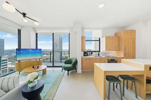Alojamiento - Downtown Drift-luxury Amenities, and Pool