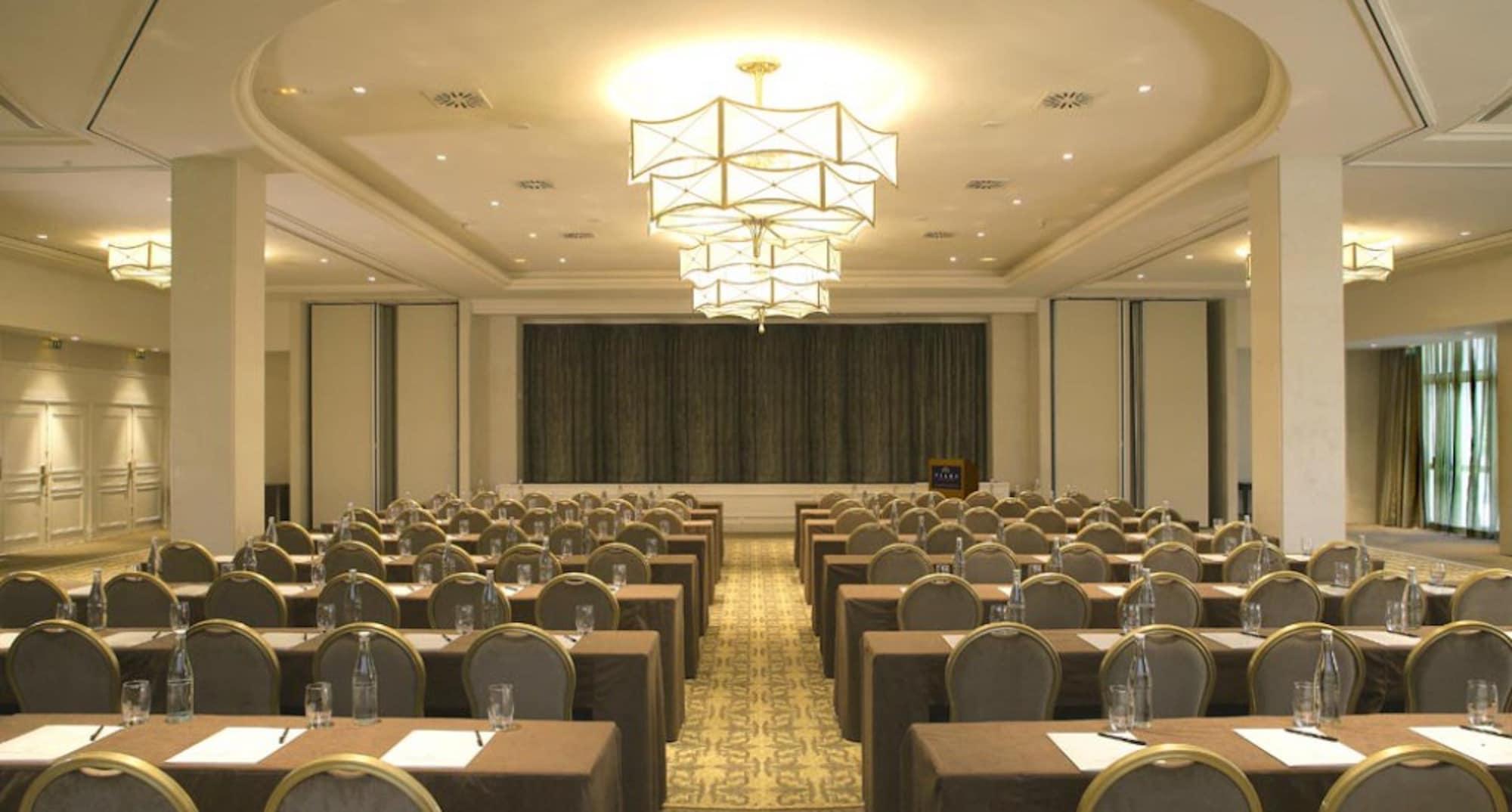 Sala de Reuniones InterContinental Chantilly Chateau Mont Royal by IHG