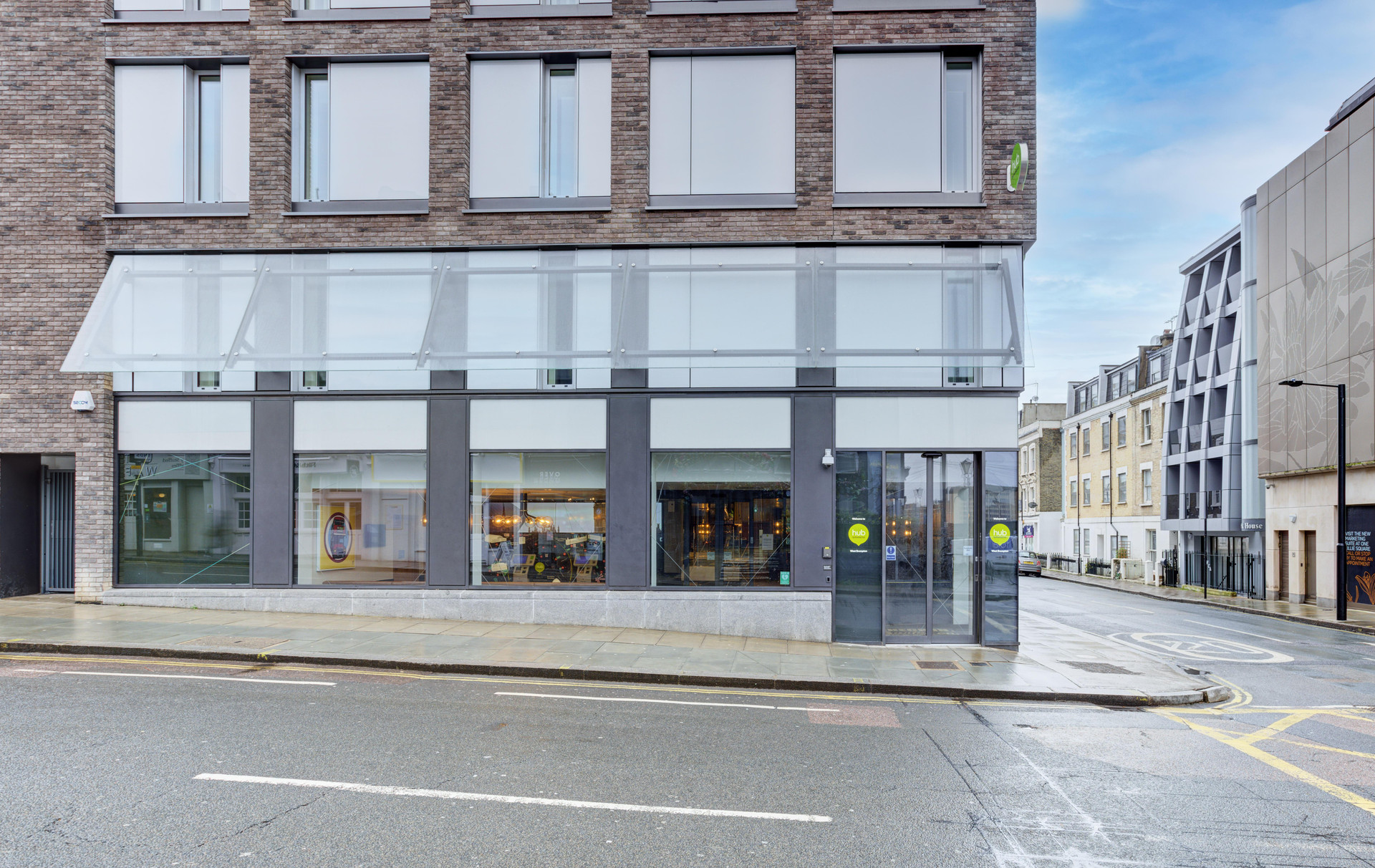 Vista Exterior Hub By Premier Inn London West Brompton