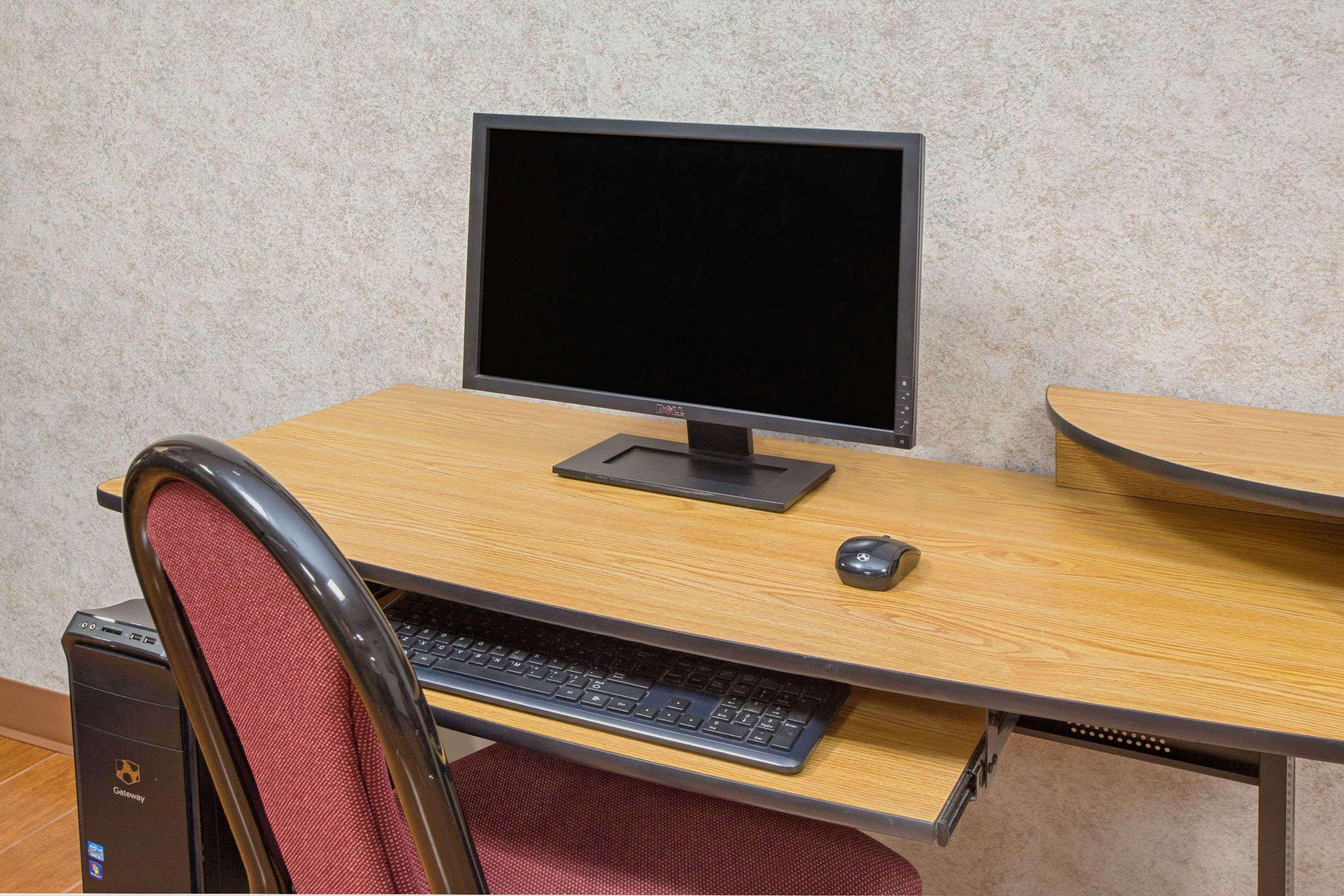 Centro de Negocios Super 8 by Wyndham Three Rivers