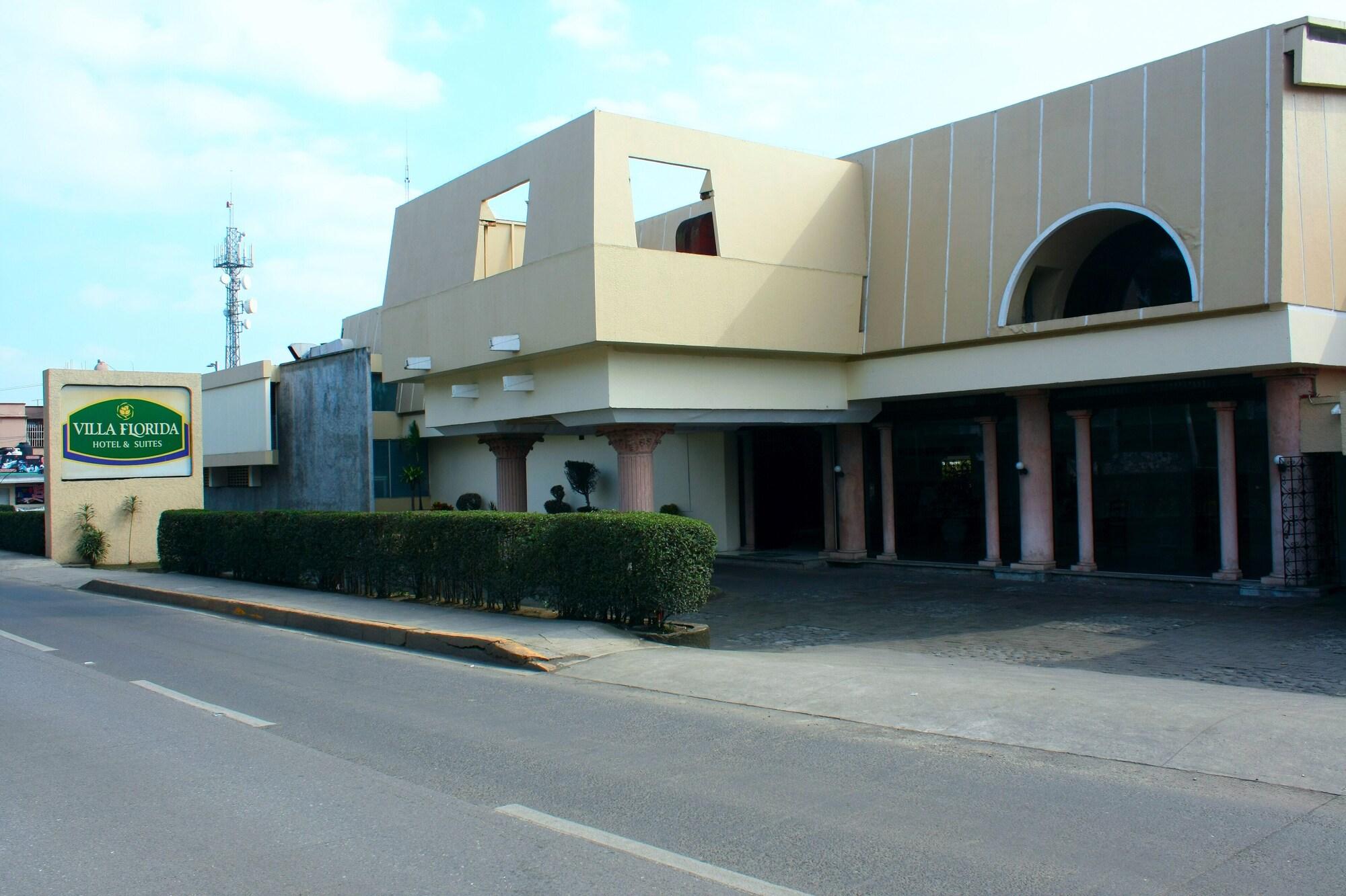 Vista Exterior Hotel Villa Florida Córdoba