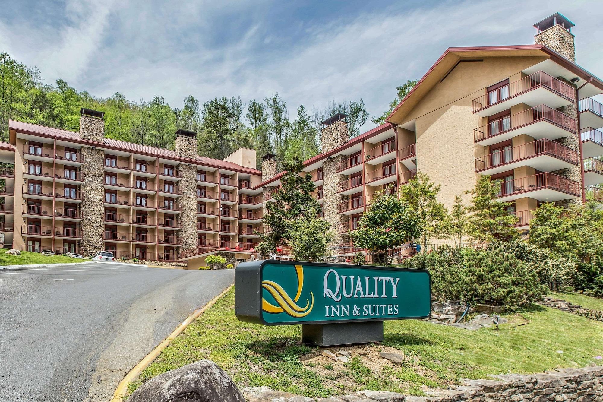 Varios Quality Inn & Suites