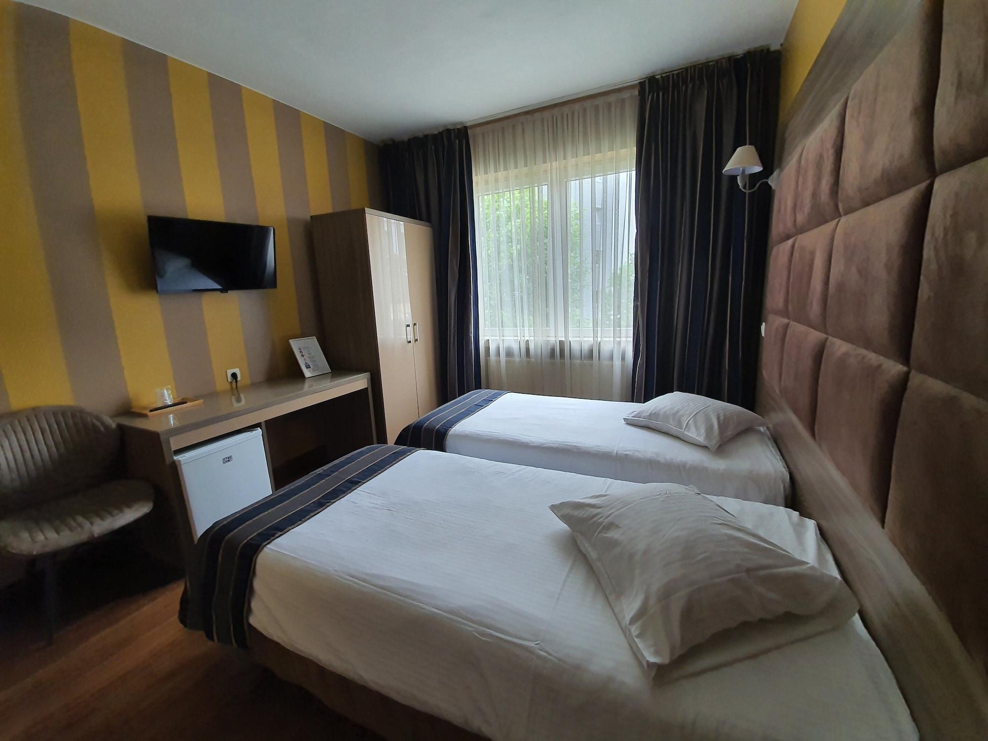 Varios Hotel Midi - Zuid