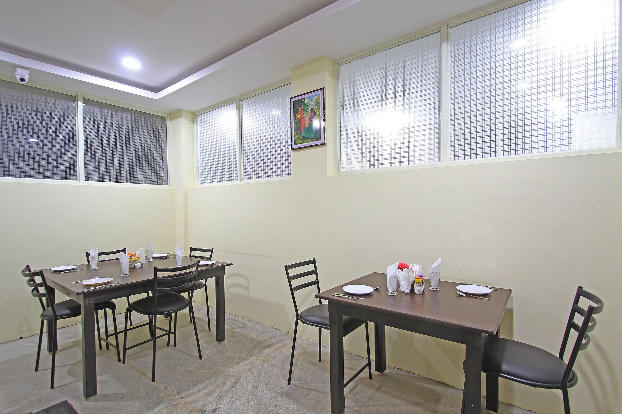 Restaurant Tranzotel Bangalore Airport Hotel