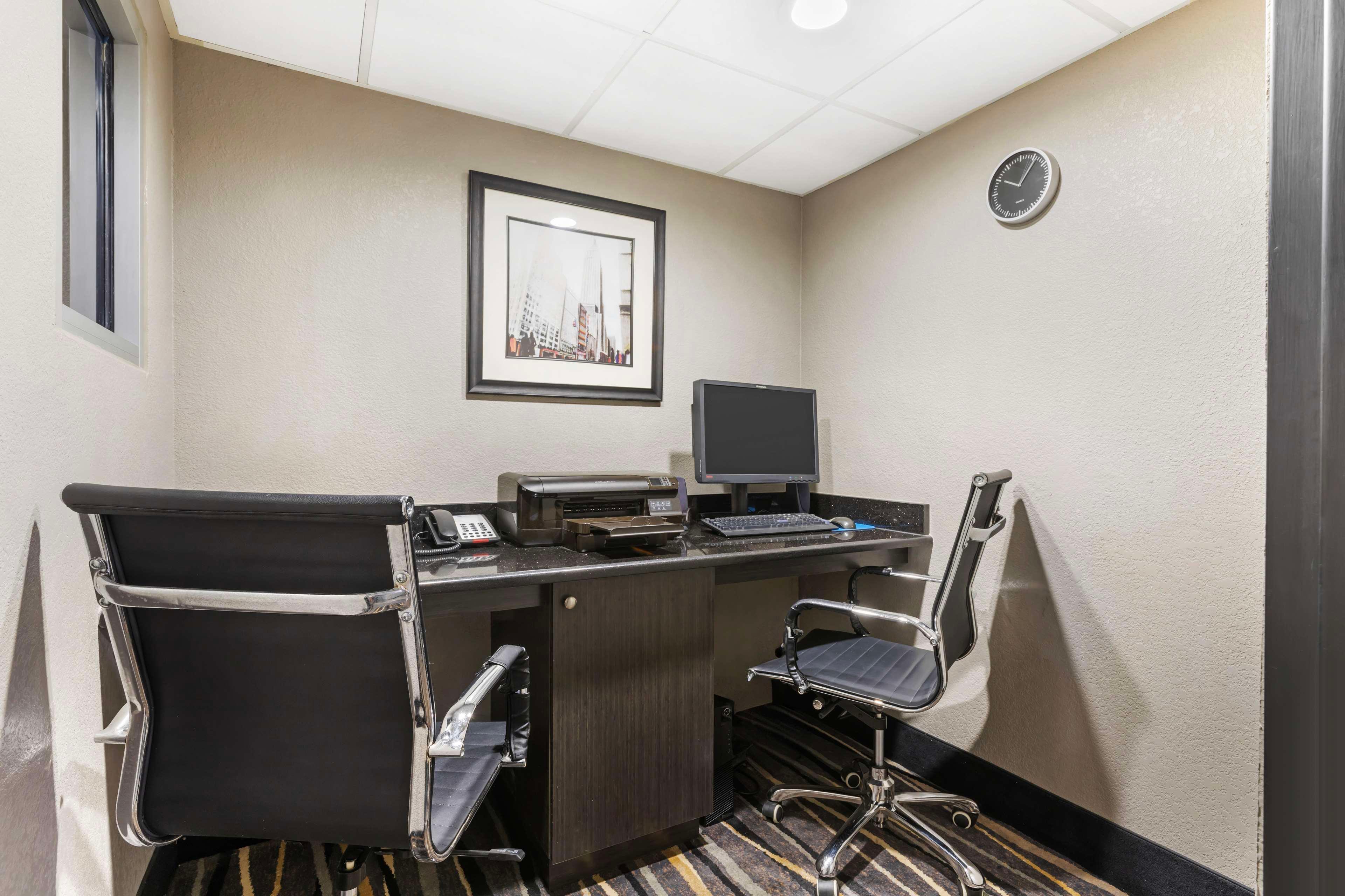 Centro de Negocios Best Western Van Buren Inn