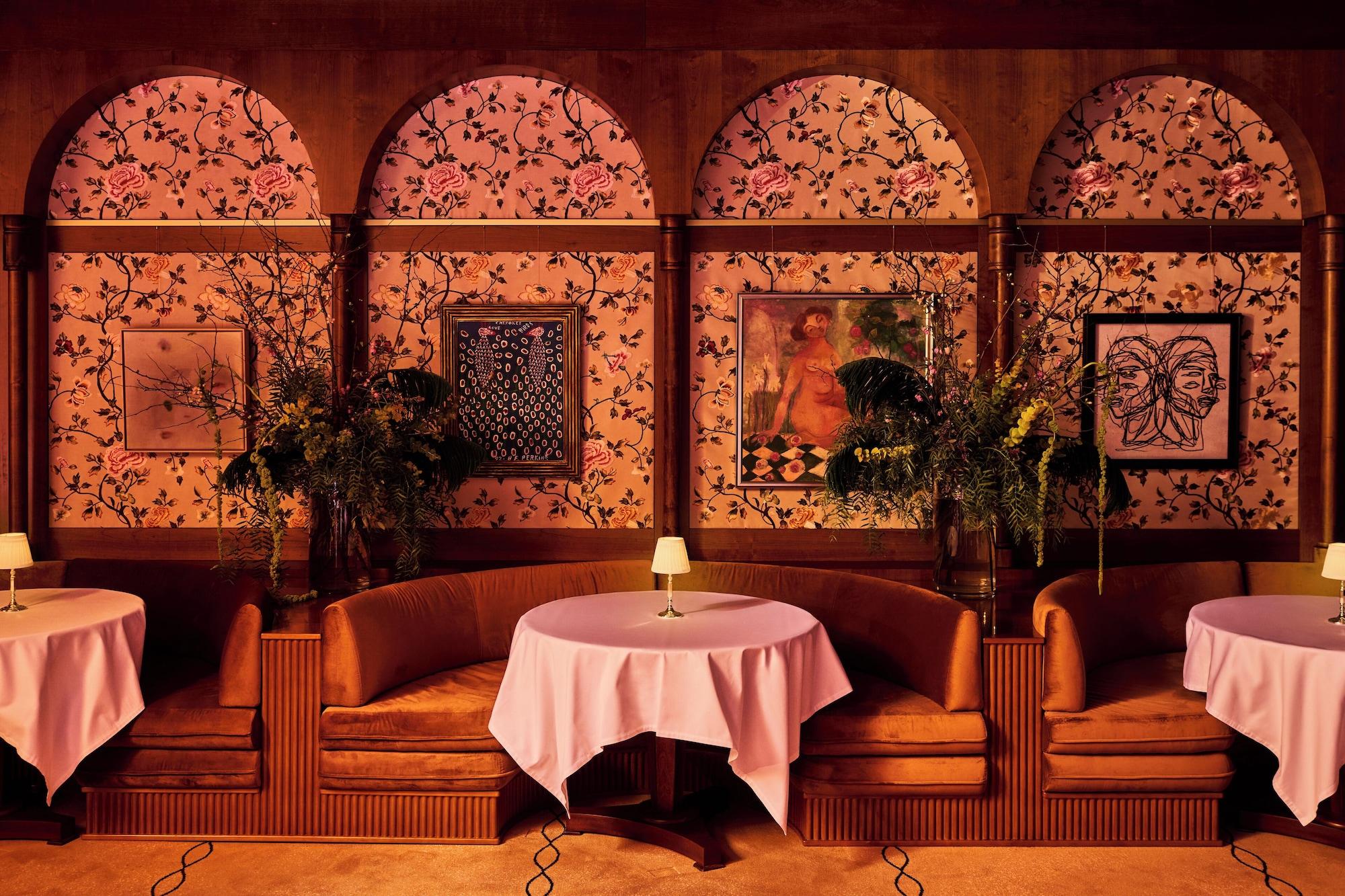 Restaurant The Twenty Two New York