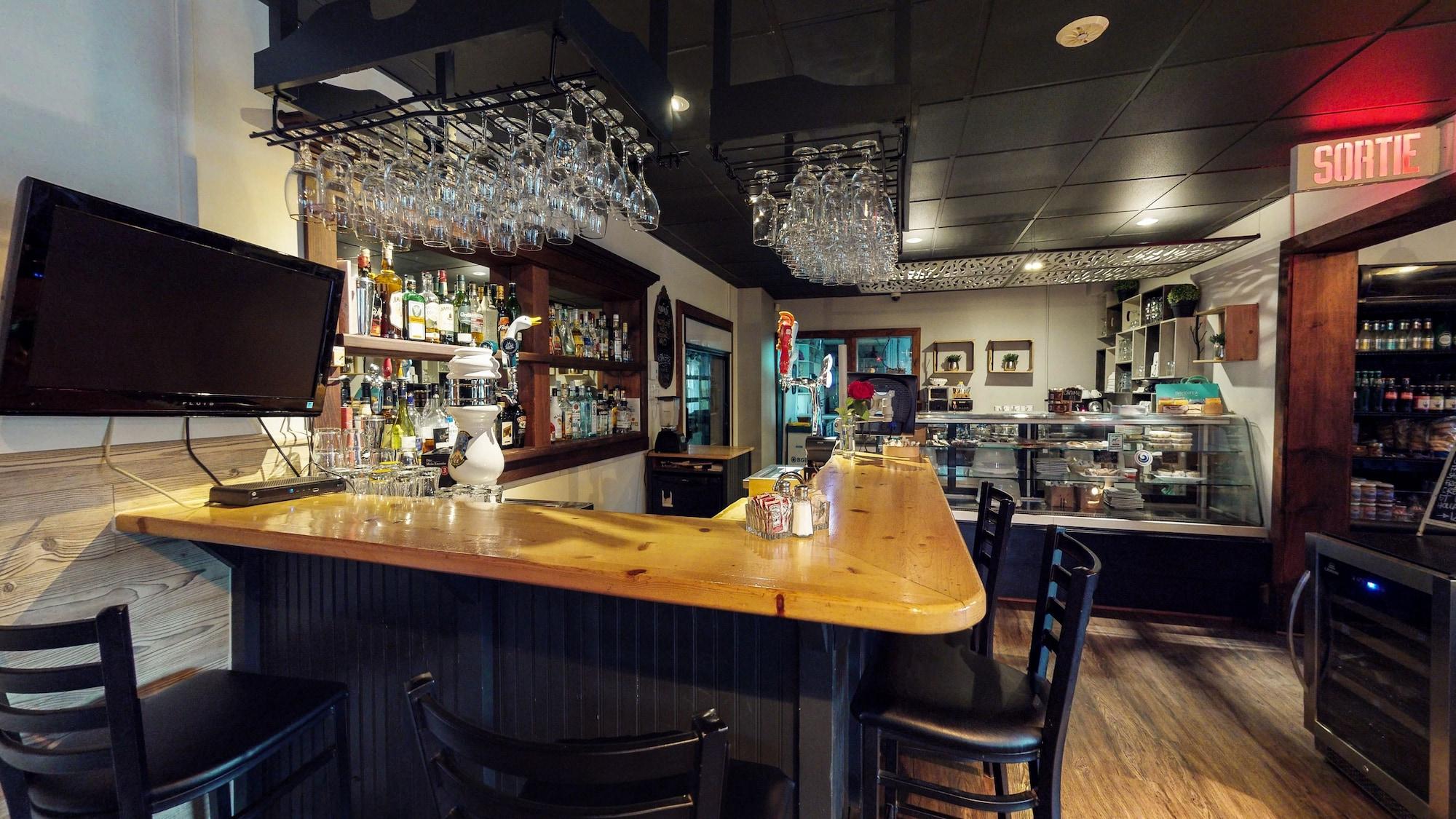 Bar/Salón Auberge du Marchand