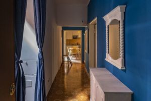 Alquiler Vacacional - "The colorful house" of the ghetto in a palace of the 700s