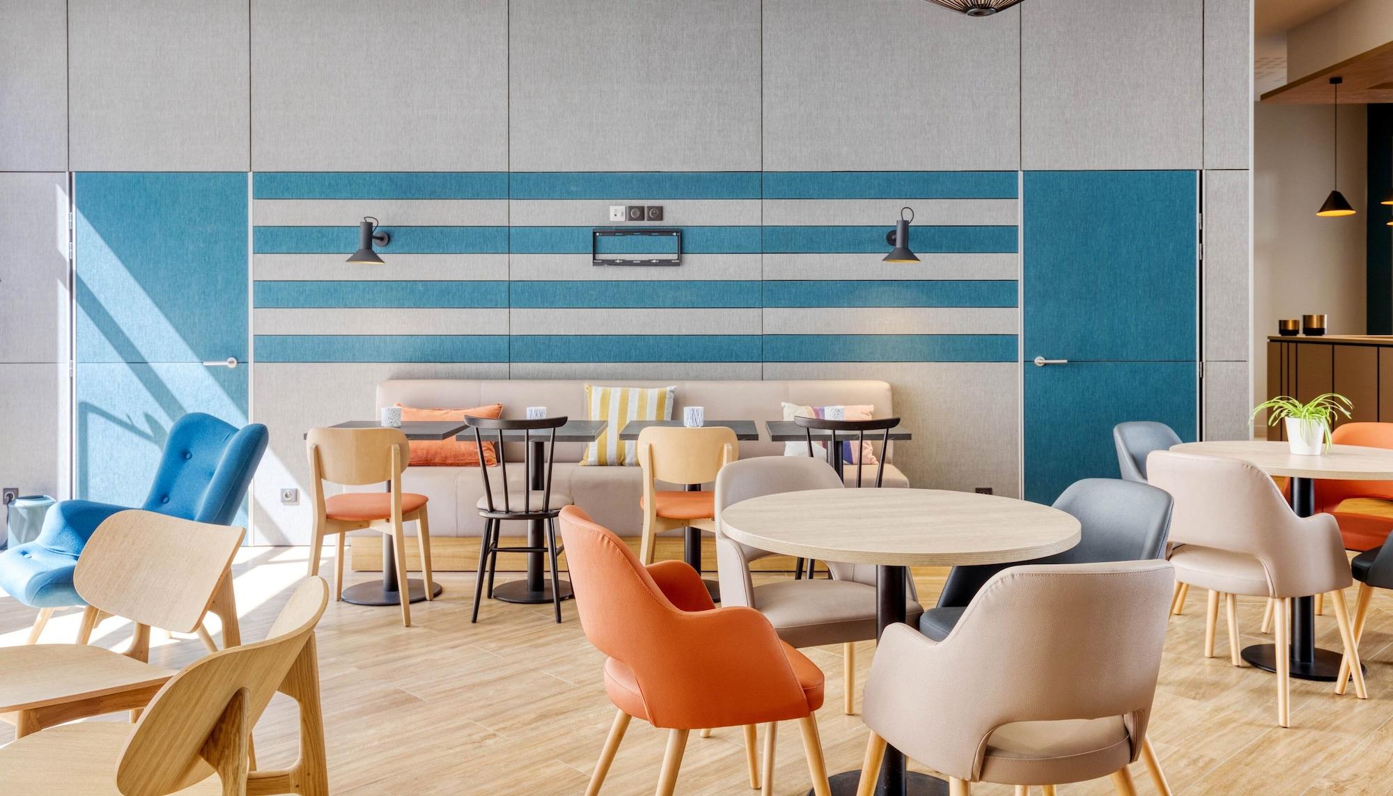 Bar/Salón Appart'City Confort Paris Clichy Mairie