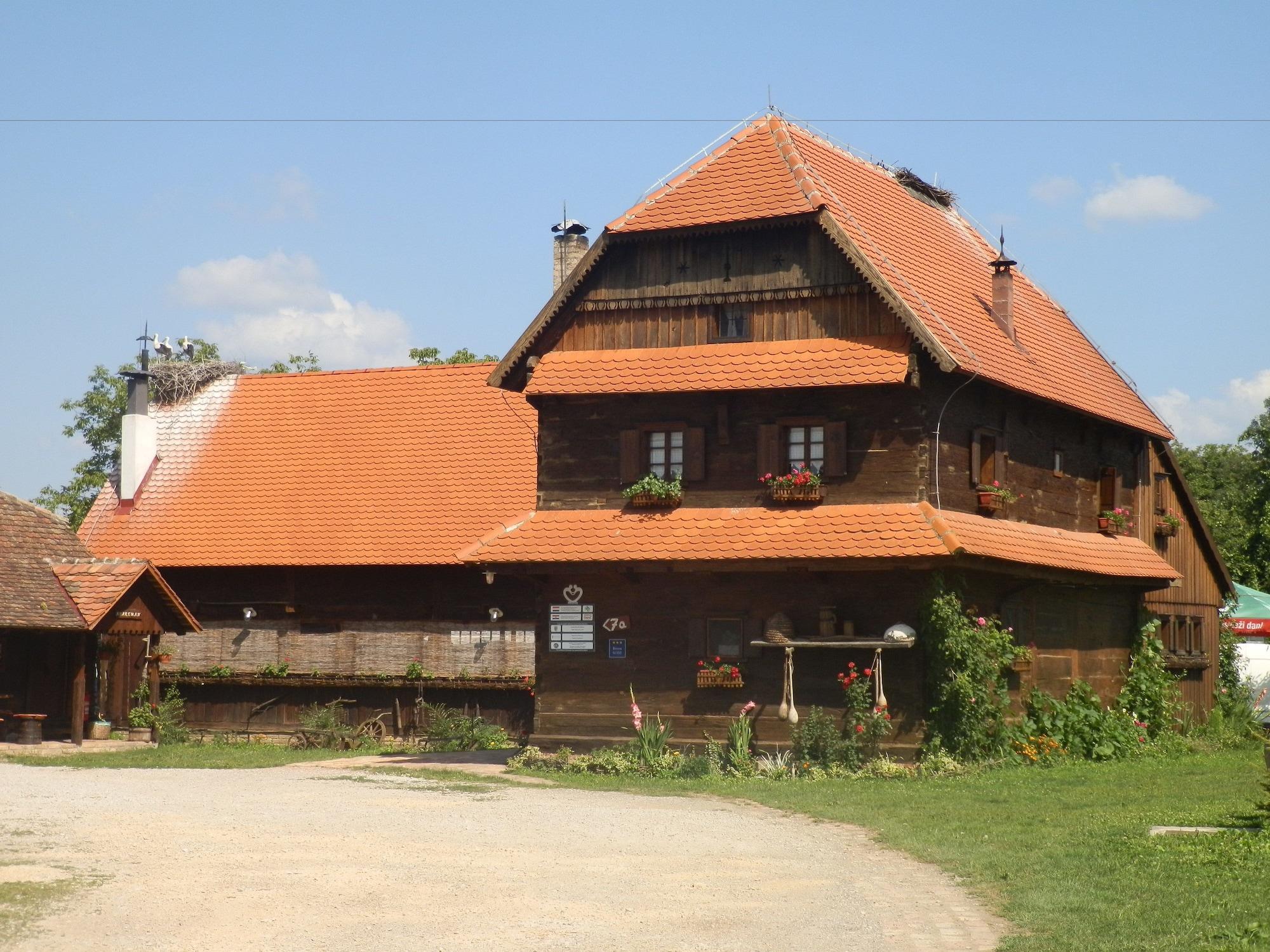 Varios Tradicije Čigoč