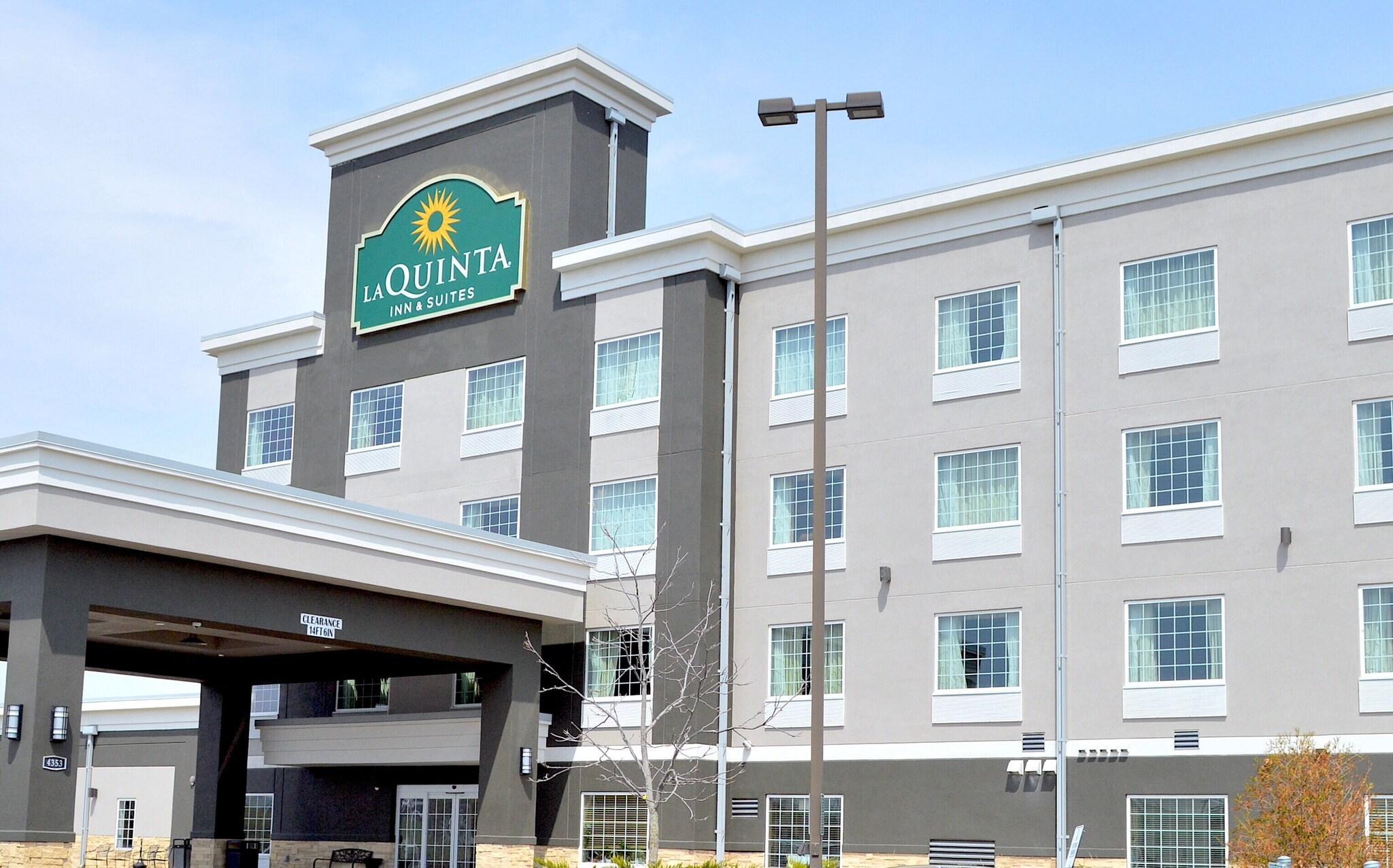 Vista Exterior La Quinta Inn & Suites by Wyndham Rochester Mayo Clinic S