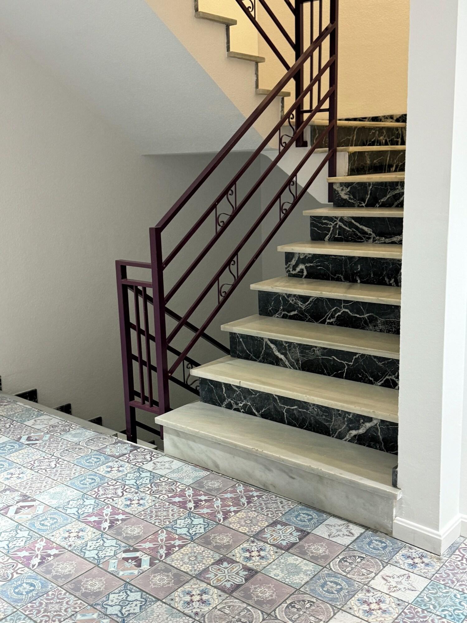 Varios Hotel B and B Suites