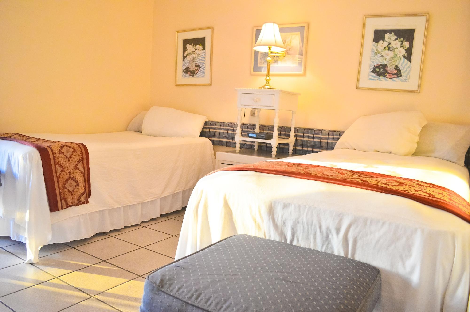 Varios Garden Beach Studios at Montego Bay Club