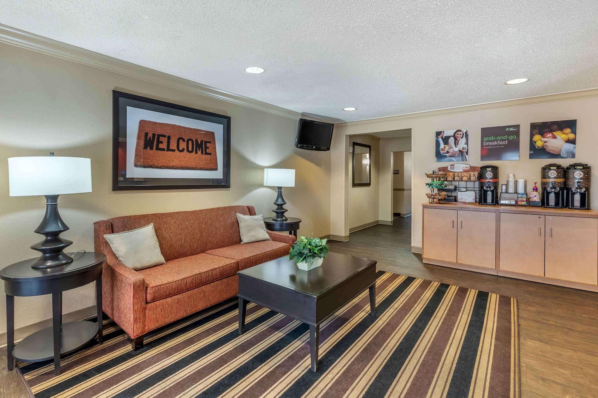 Vista Lobby Extended Stay America Suites Fort Worth Fossil Creek