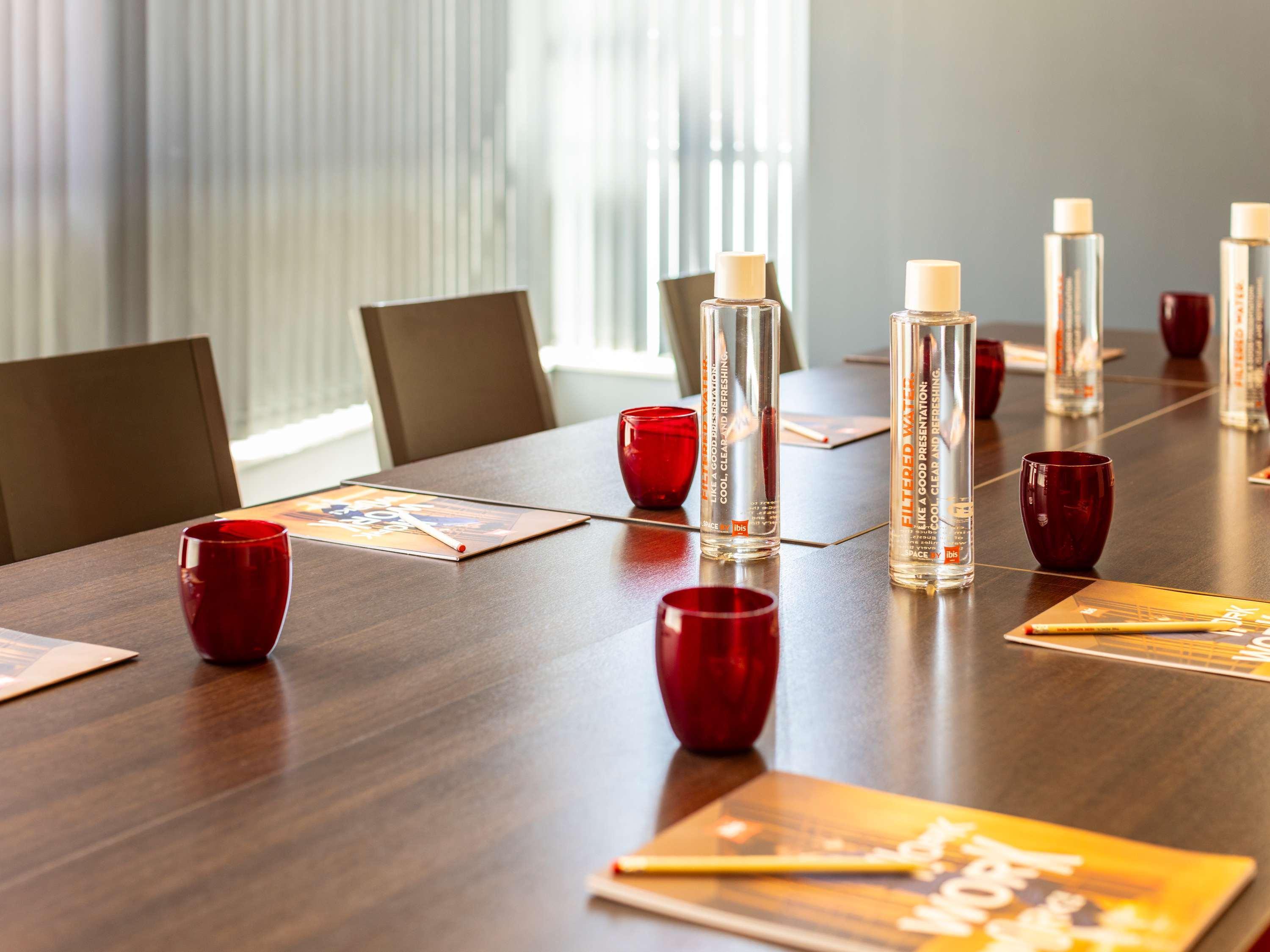 Sala de Reuniones ibis Bristol Temple Meads Quay
