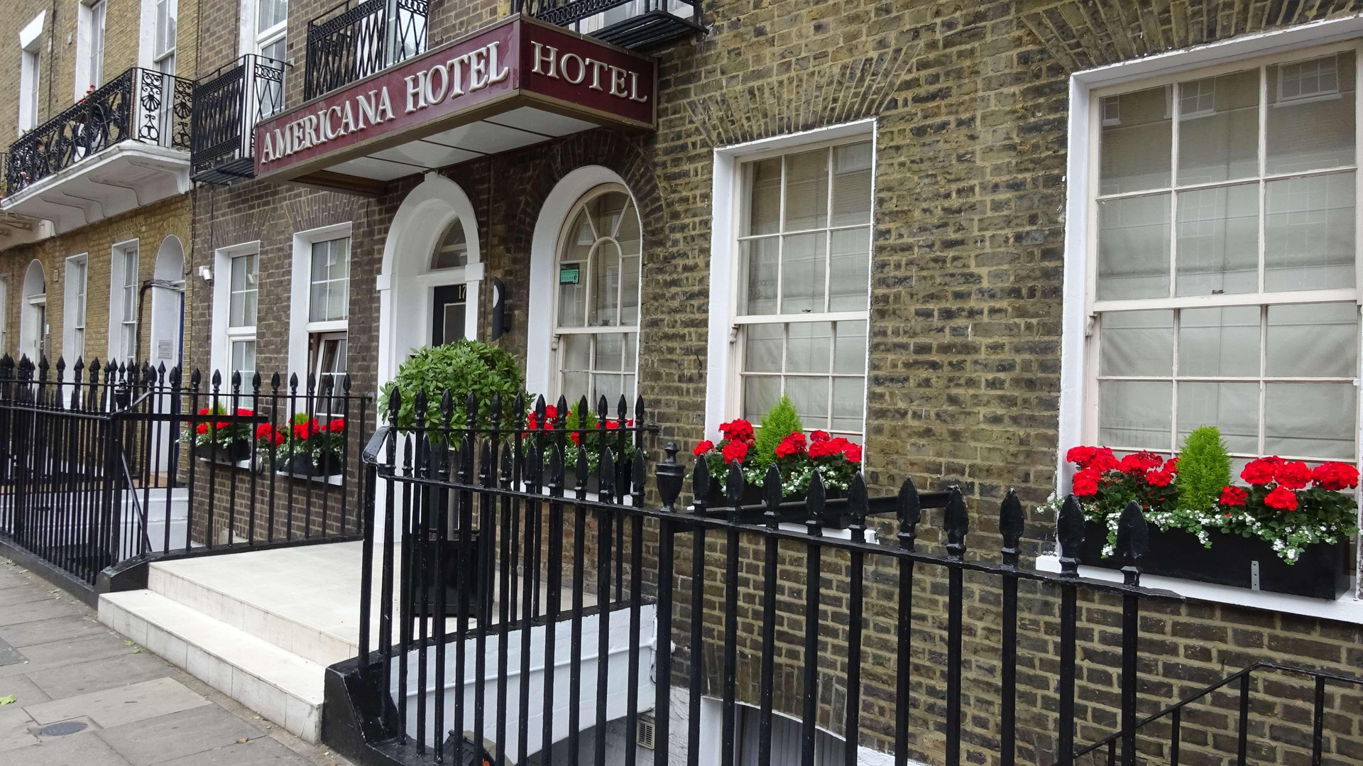 Vista Exterior Americana Hotel