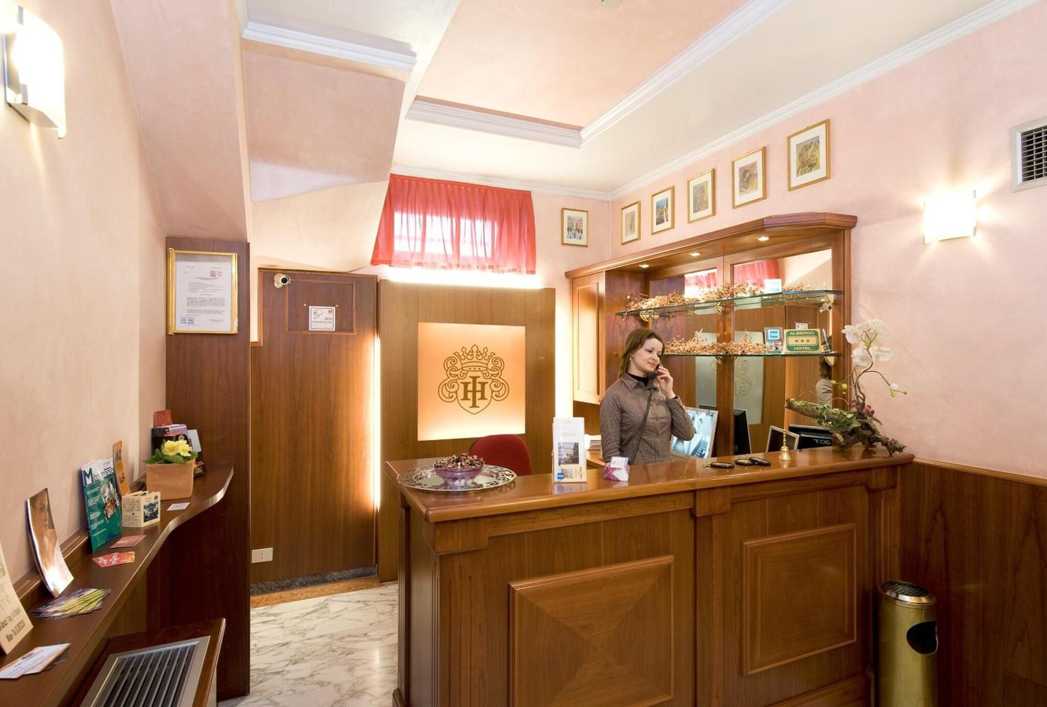 Vista Lobby Hotel Ideale