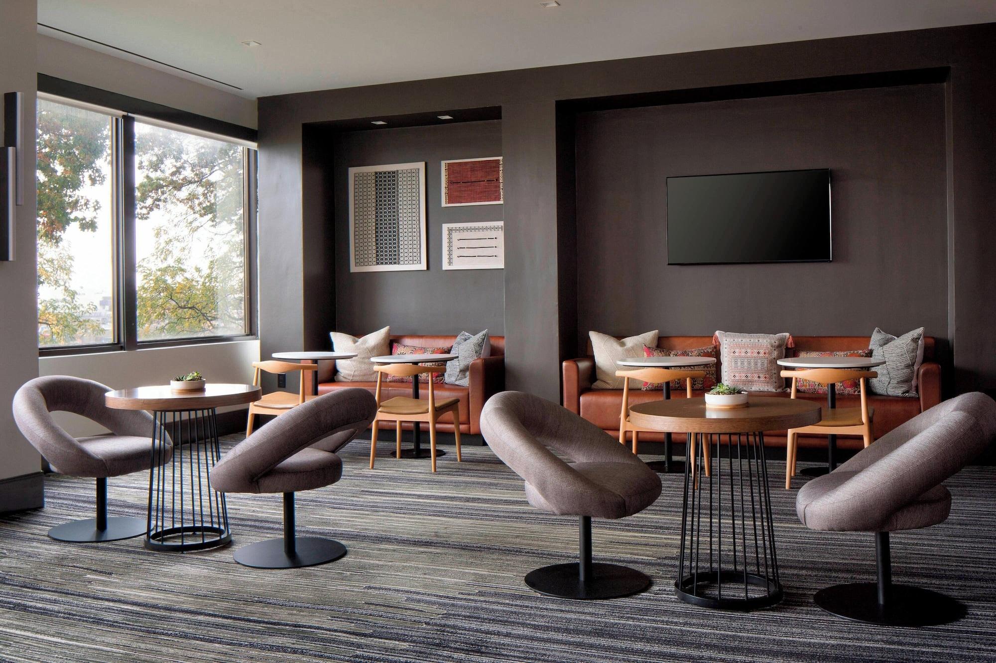 Bar/Salón New York LaGuardia Airport Marriott