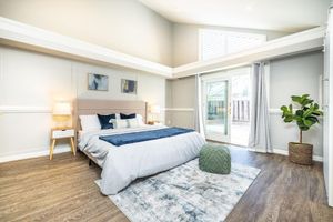 Alquiler Vacacional - New! Modern & Sleek 4BR home w/high ceilings