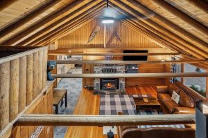 Arriendo temporal - Cozy Bear-Themed Mountain Cabin in Harpers Ferry with Relaxing Jacuzzi Hot Tub