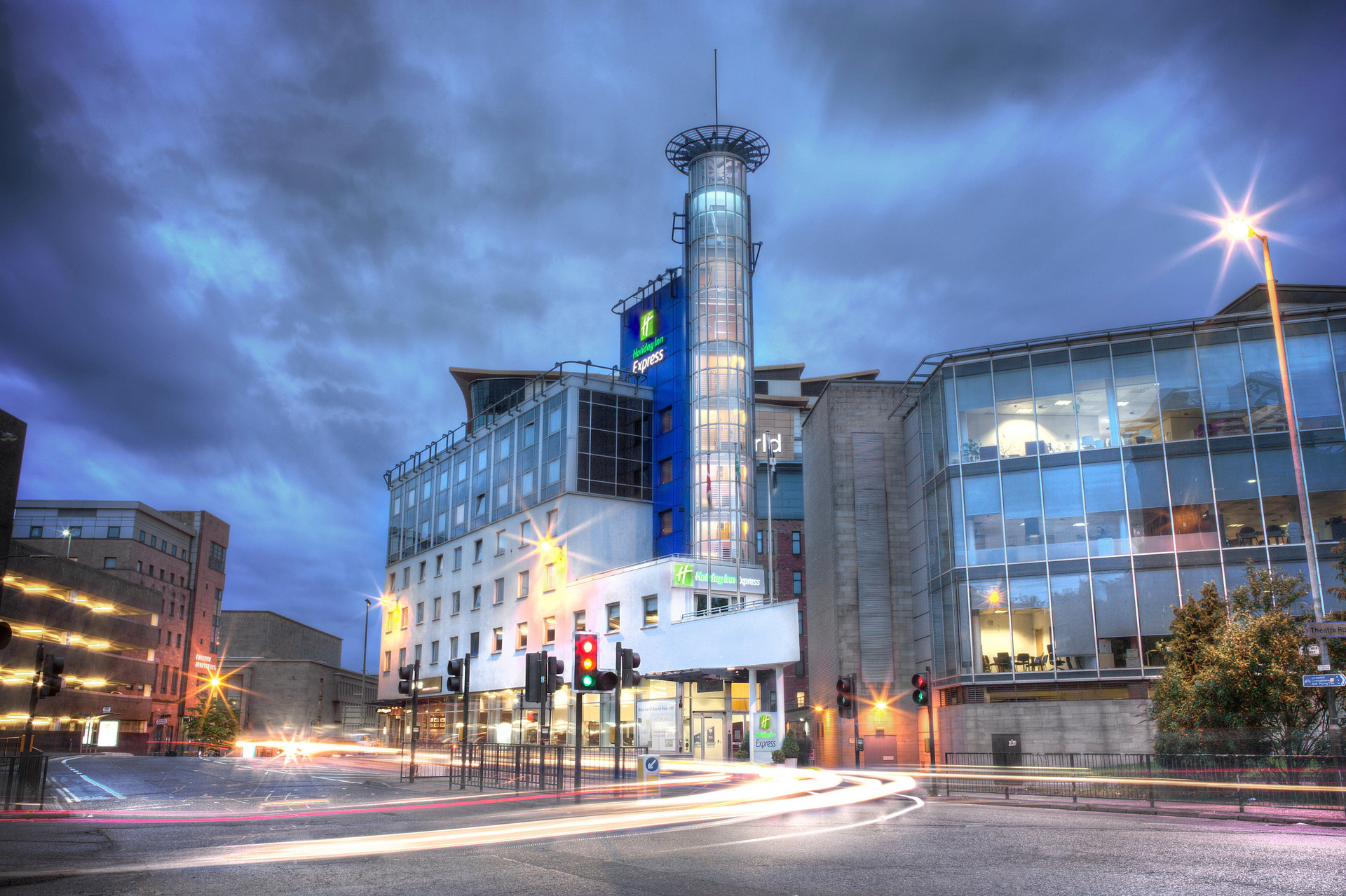Varios Holiday Inn Express Glasgow - City Ctr Theatreland by IHG