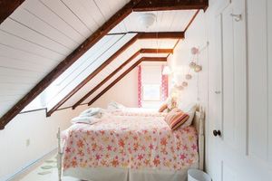 Alquiler Vacacional - Gently Remodeled Antique Great for 2 or 3 Families - 7/10ths to Beach