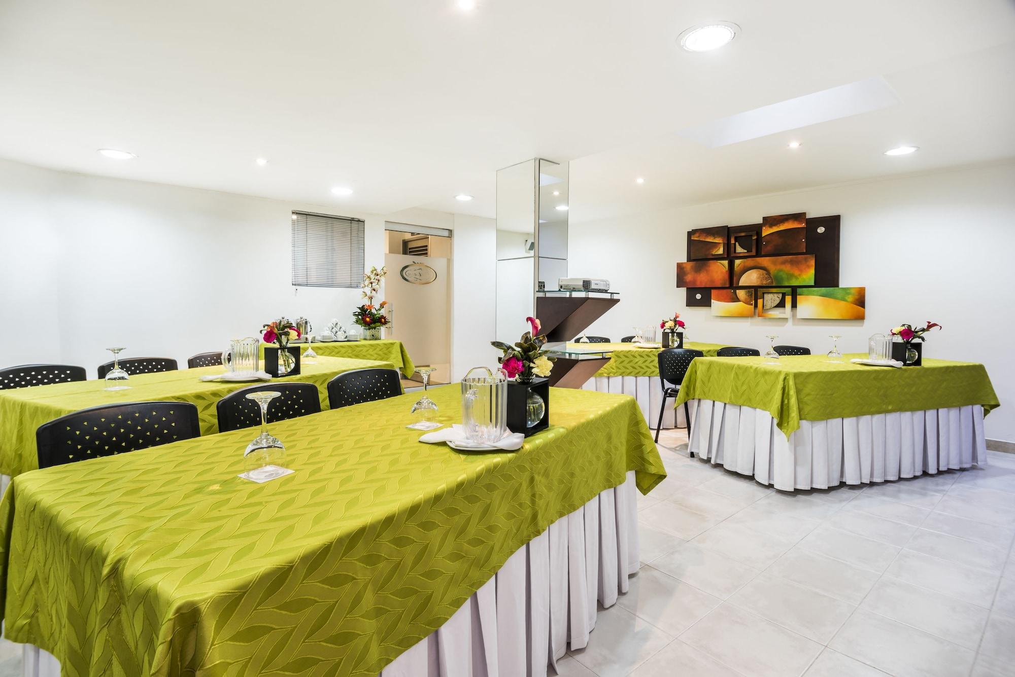 Sala de Reuniones Hotel Platinum Suite