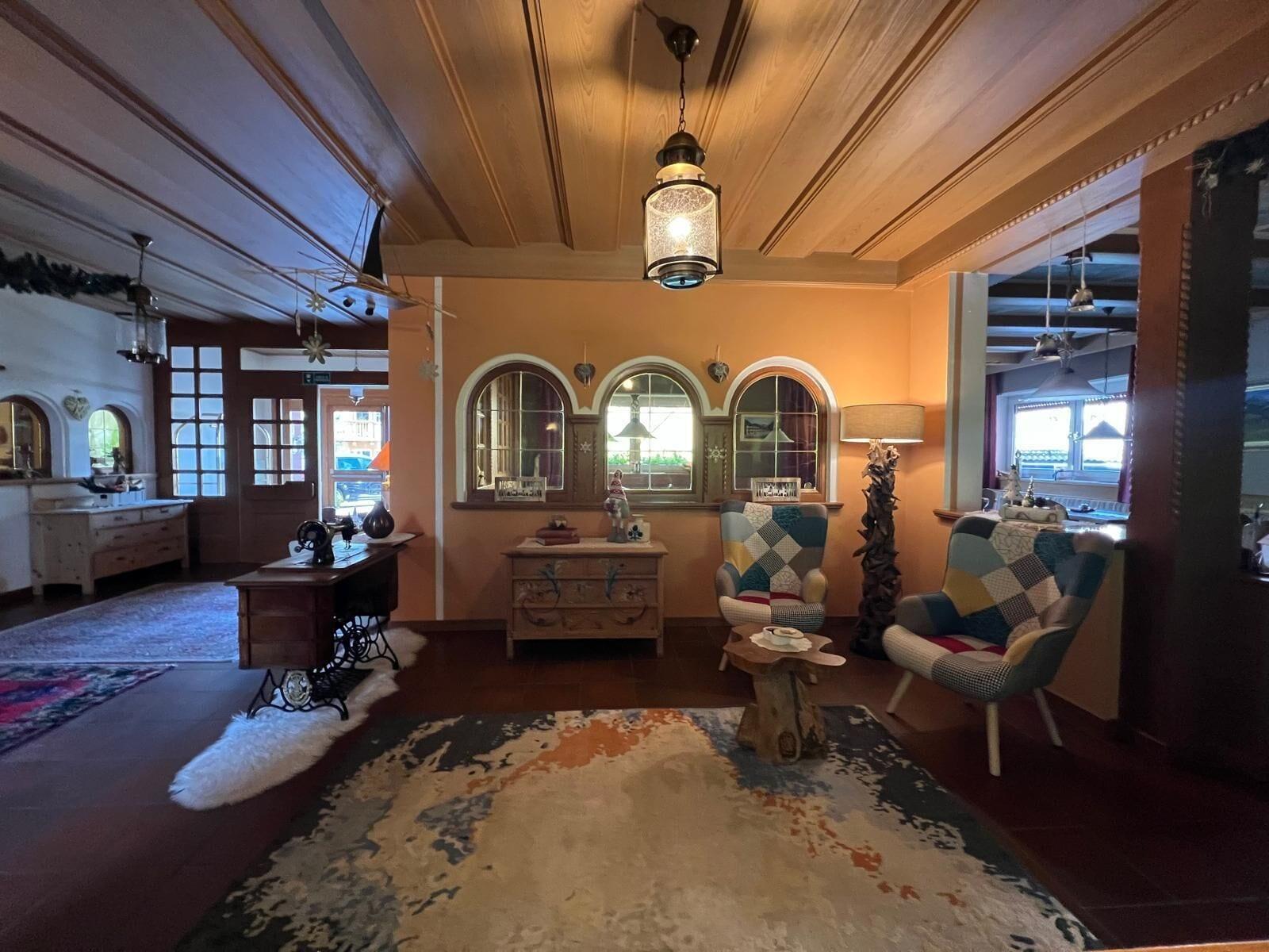 Vista Lobby Hotel Azola
