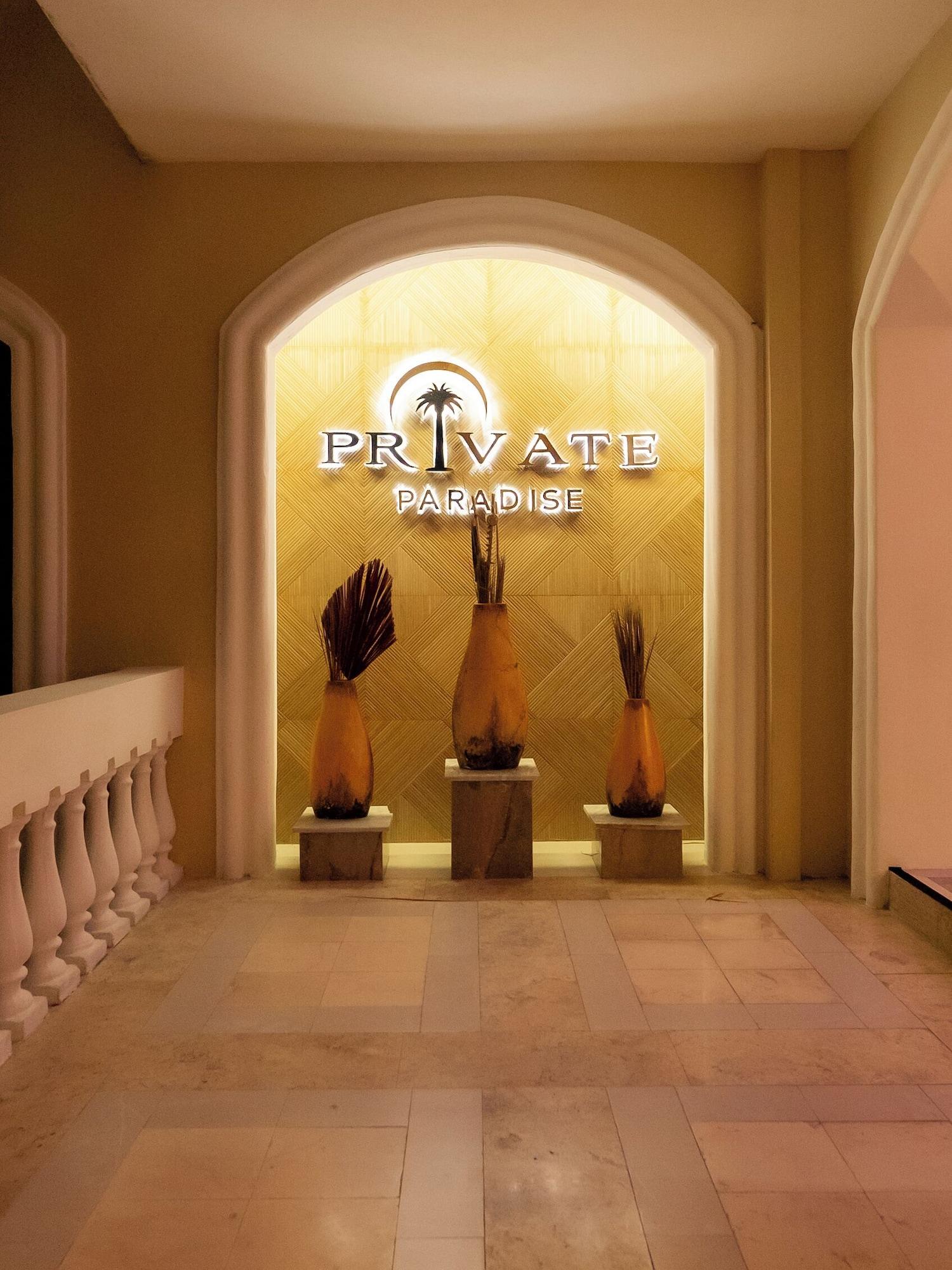 Vista Lobby Private Paradise Villa