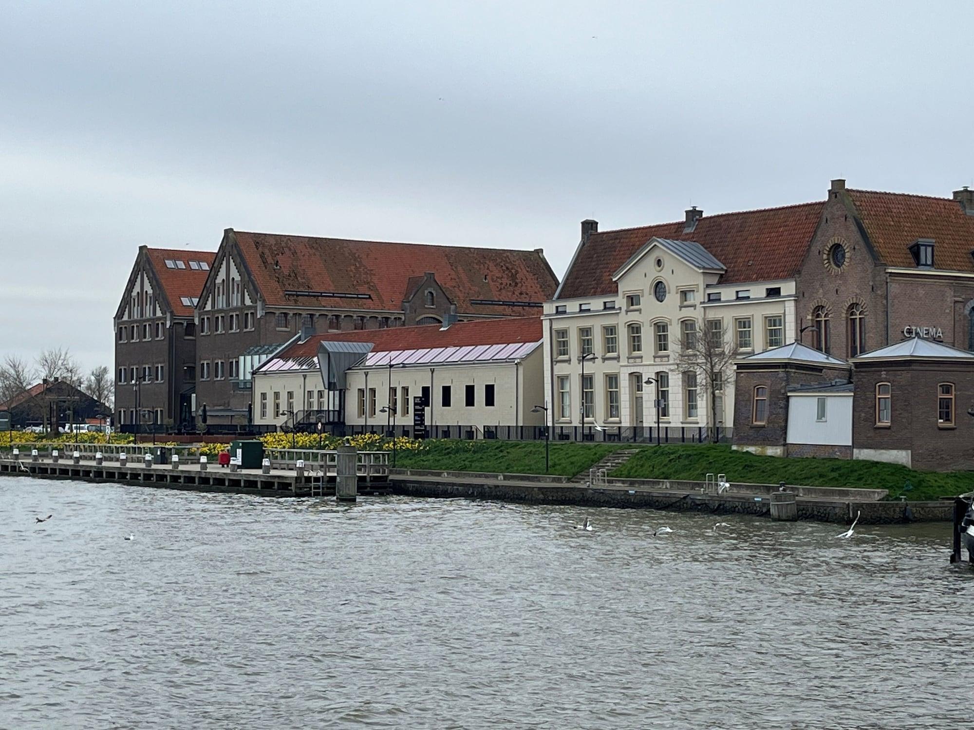 Varios Hotel Oostereiland - Gevangenis Hotel