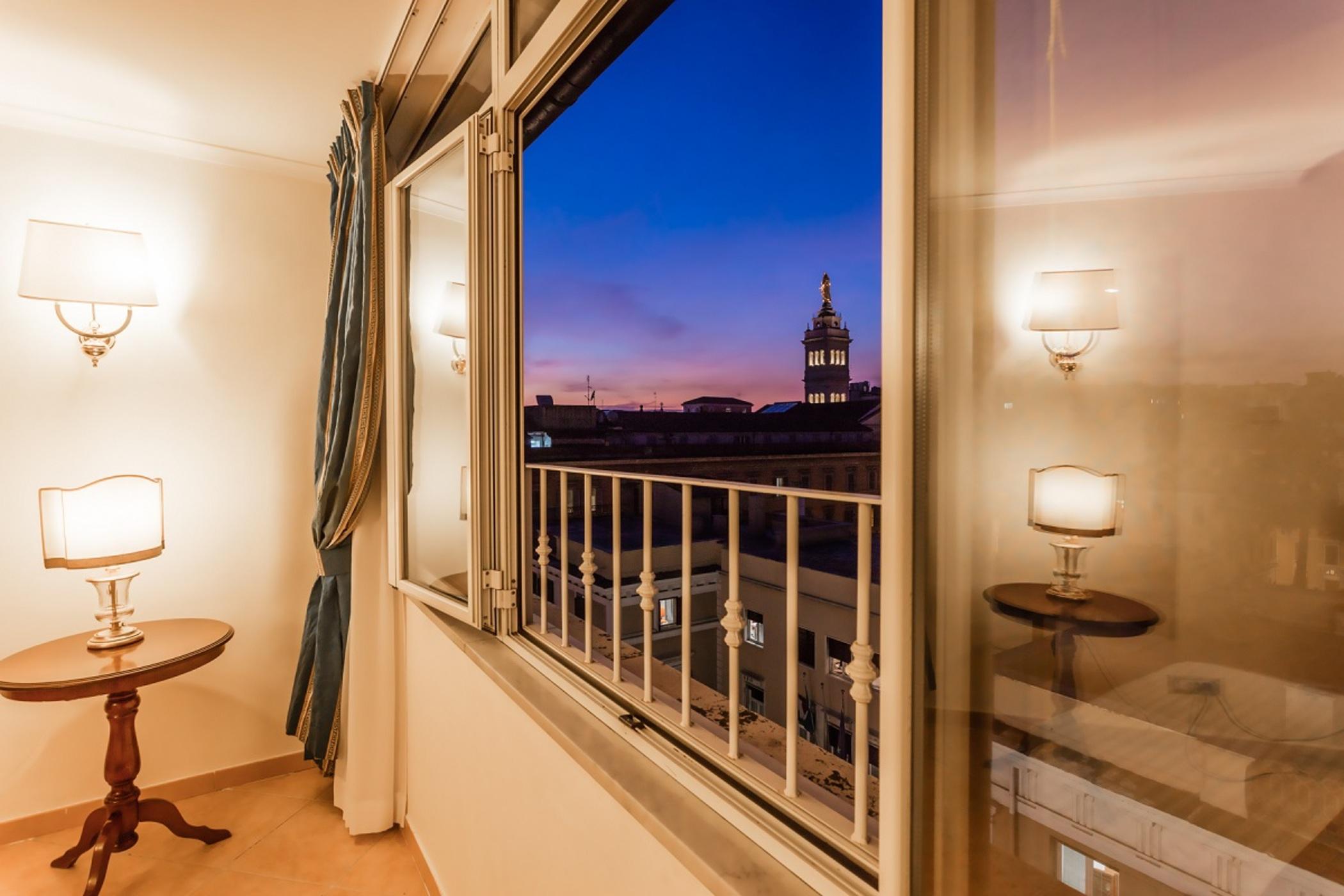 Varios Raeli Hotel Archimede