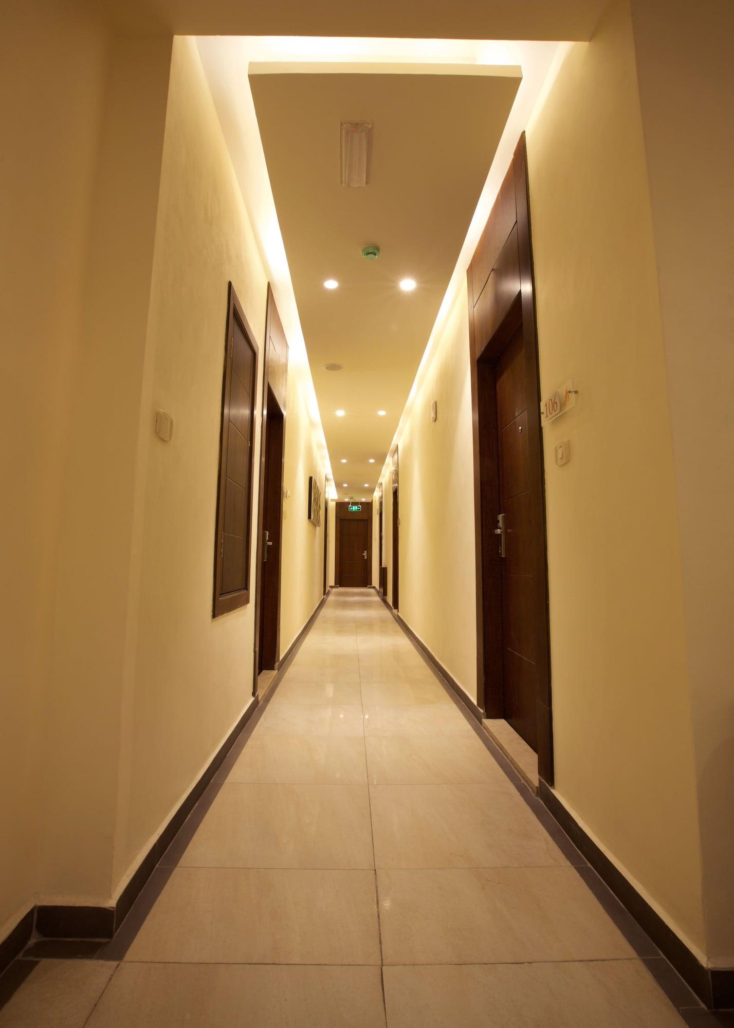 Varios Lujain Hotel Suites