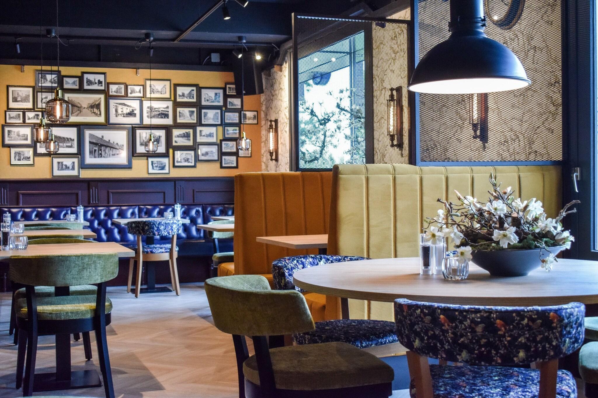 Bar/Salón Hotel de Borgh