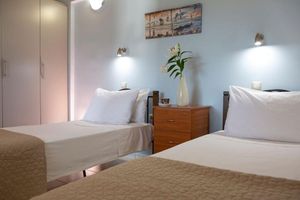 Alquiler Vacacional - Watch the sunrise over the bay comfortable apartment with private pool, Nidri