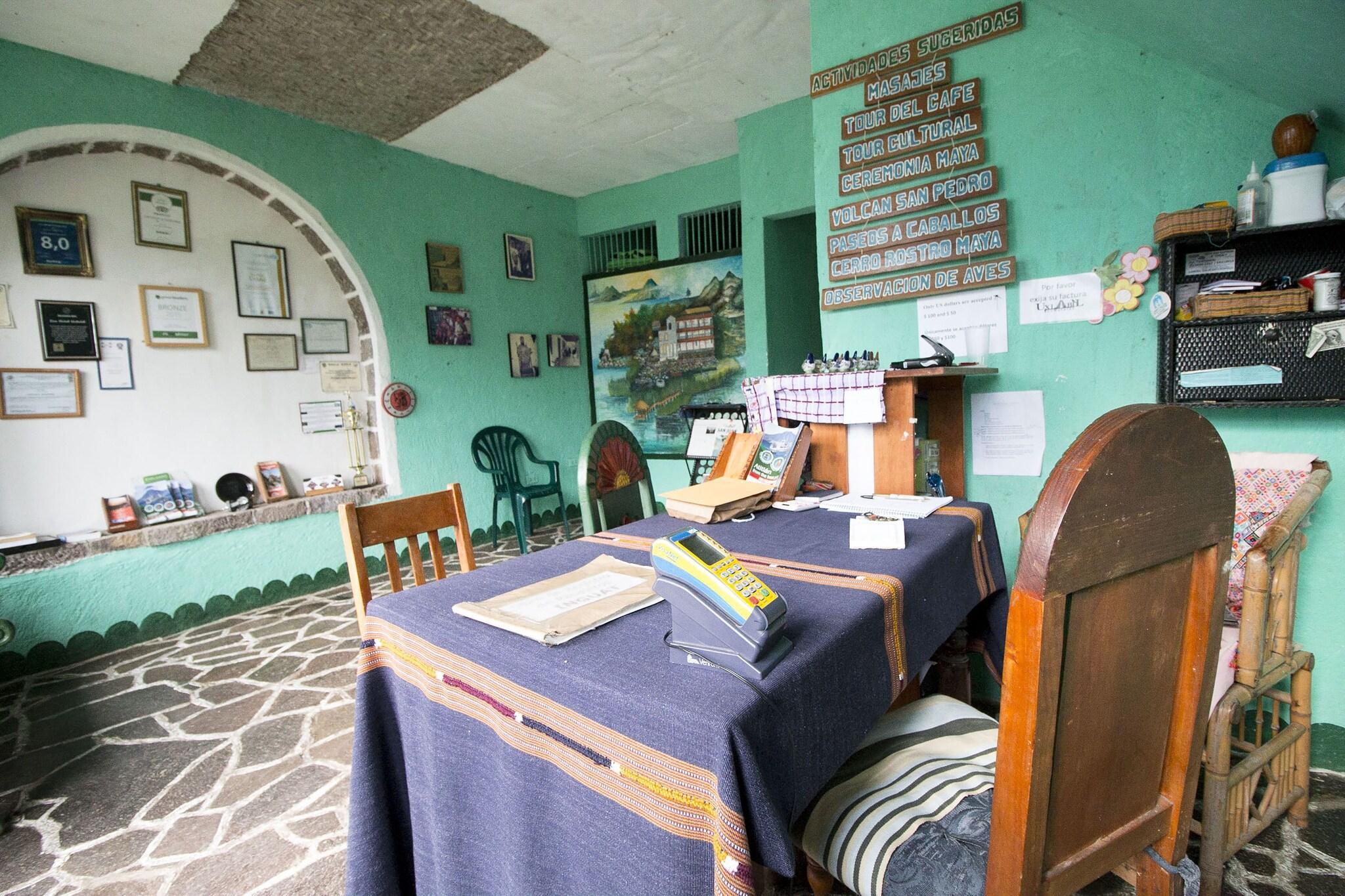 Vista Lobby Eco Hotel Uxlabil Atitlan