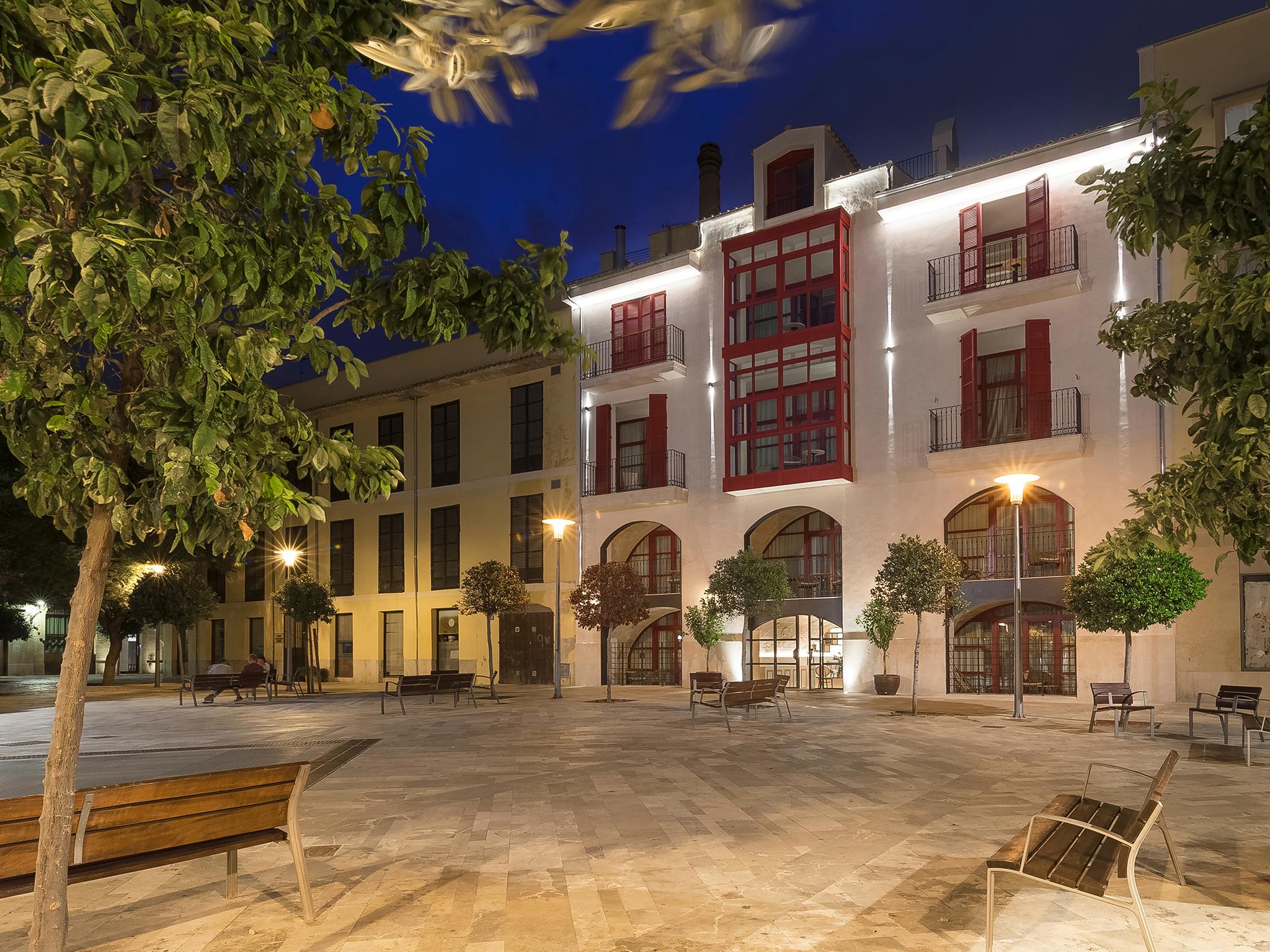 Vista Exterior Apartahotel Fil Suites