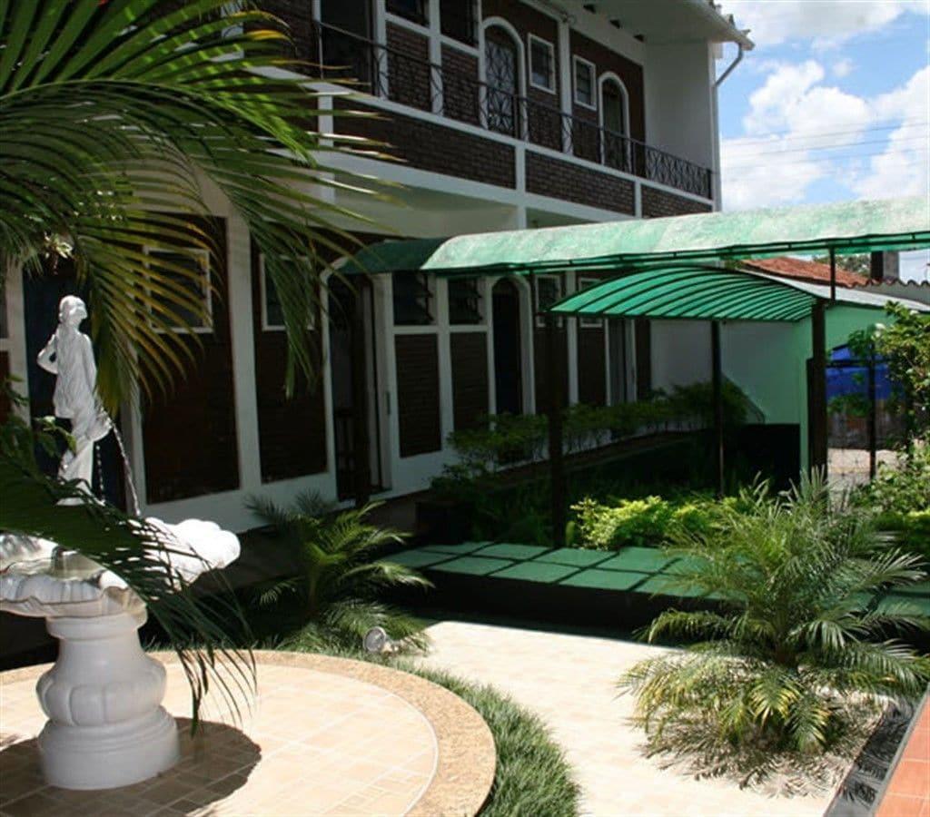 Varios Hotel JS