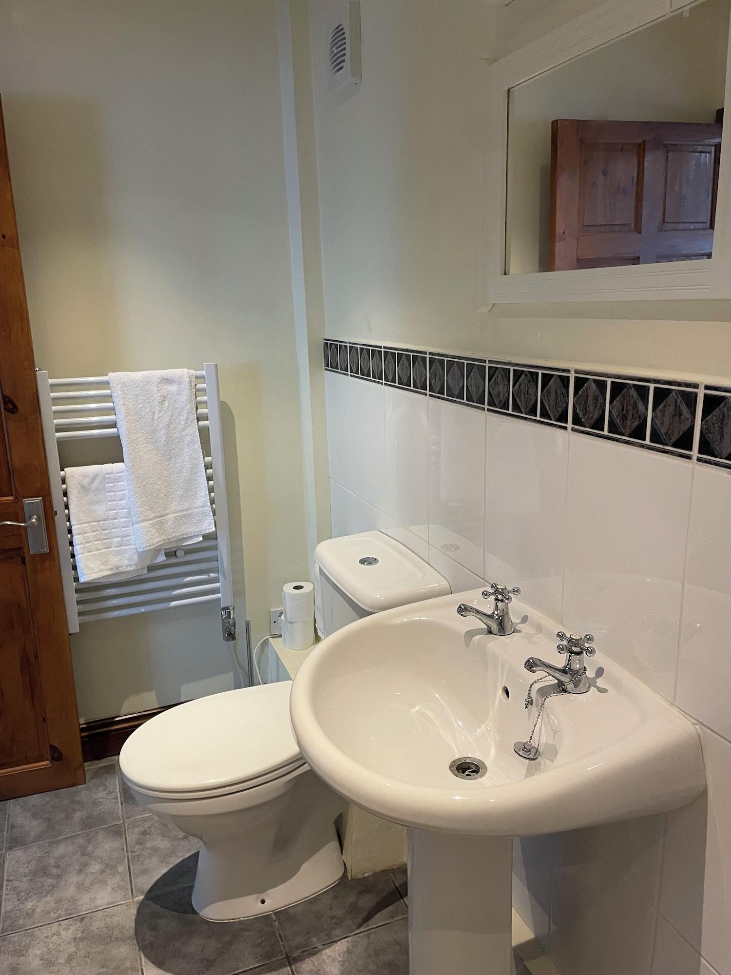 Varios Rooms at the Huntsman Inn