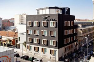 Alojamiento - NU Hotel